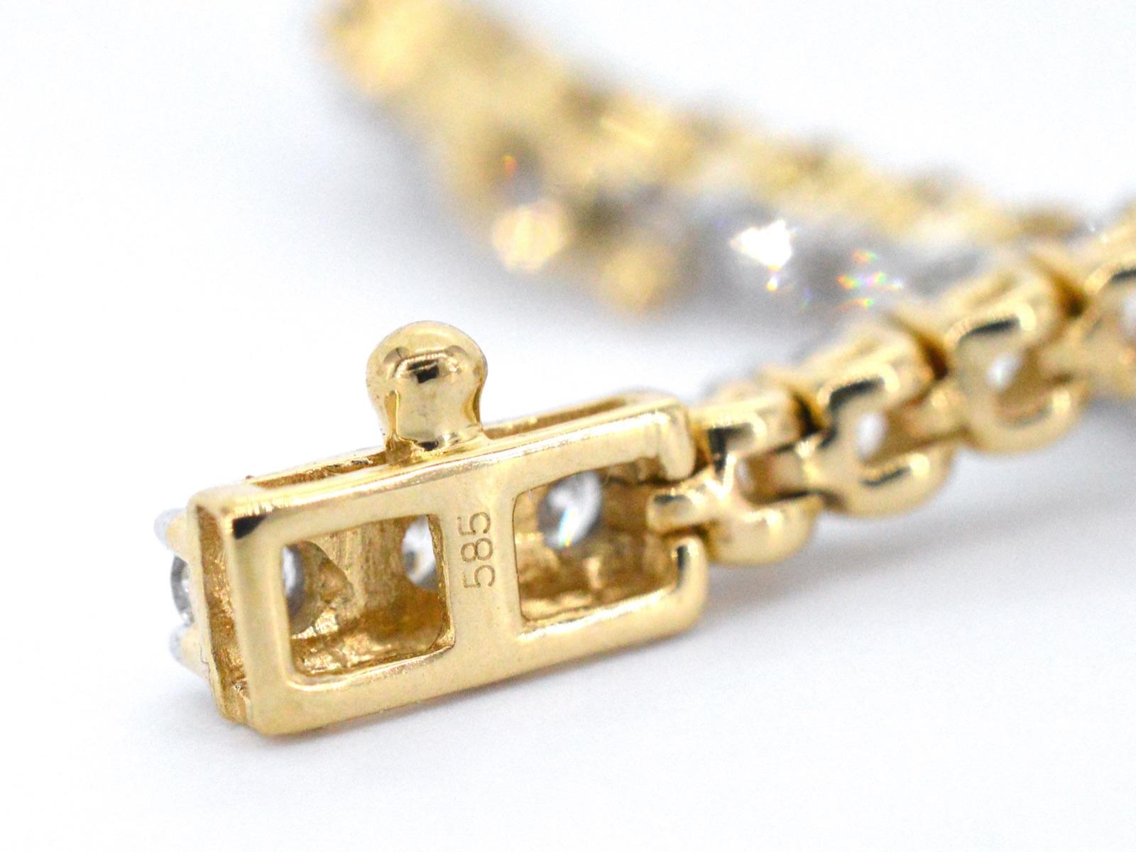 Gold Tennis Bracelet with Diamonds 3.50 Carat For Sale 1