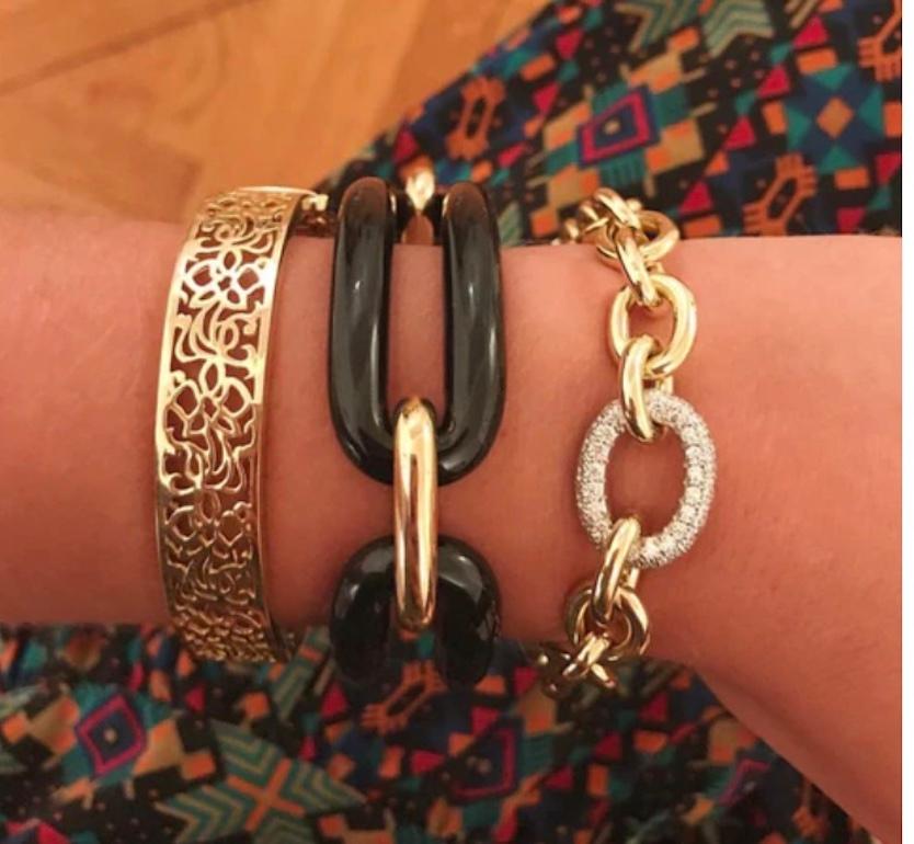 Bracelet circulaire à trois rangées de cercles en or Neuf - En vente à New York, NY