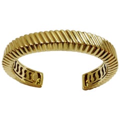 Gold Tiffany Bracelet with Ribbed Design
