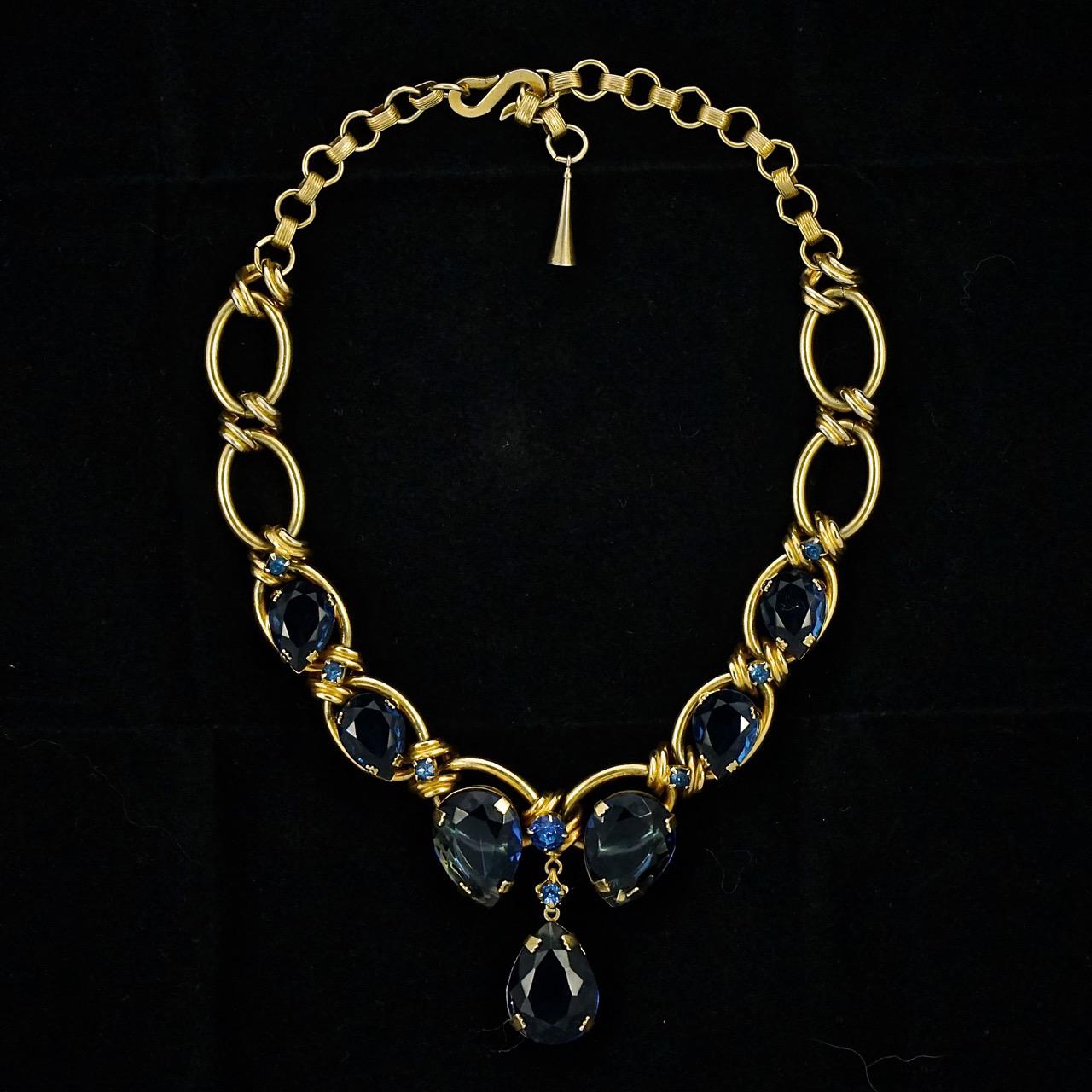 Gold Tone Blue Tear Drop Necklace circa 1950s For Sale 4