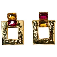 Gold-Tone Hammered Door Knocker Clip-On Earrings Circa 1980s