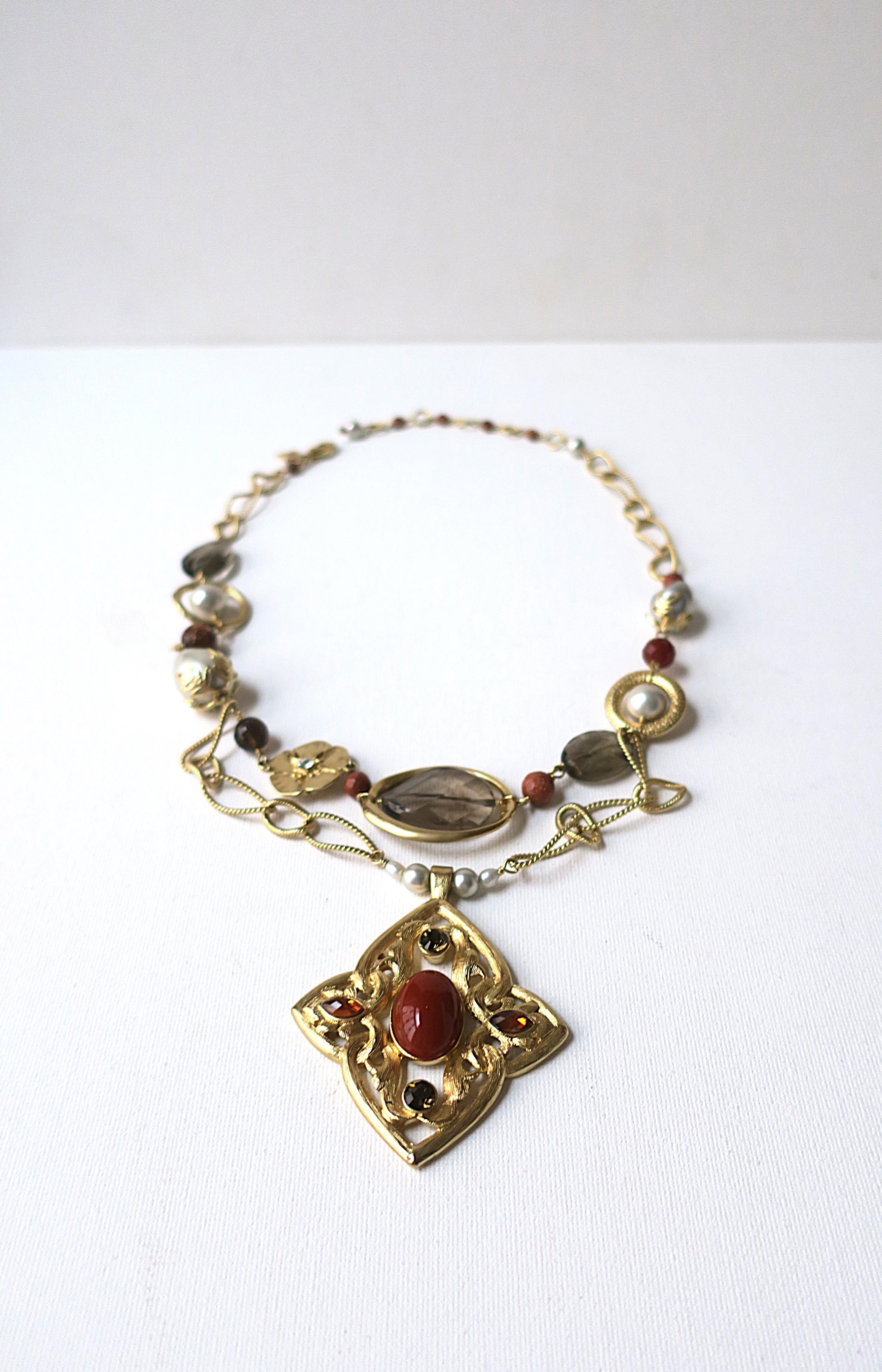 Collana con ciondolo di perle a catena A Link, anni '90 in vendita 1