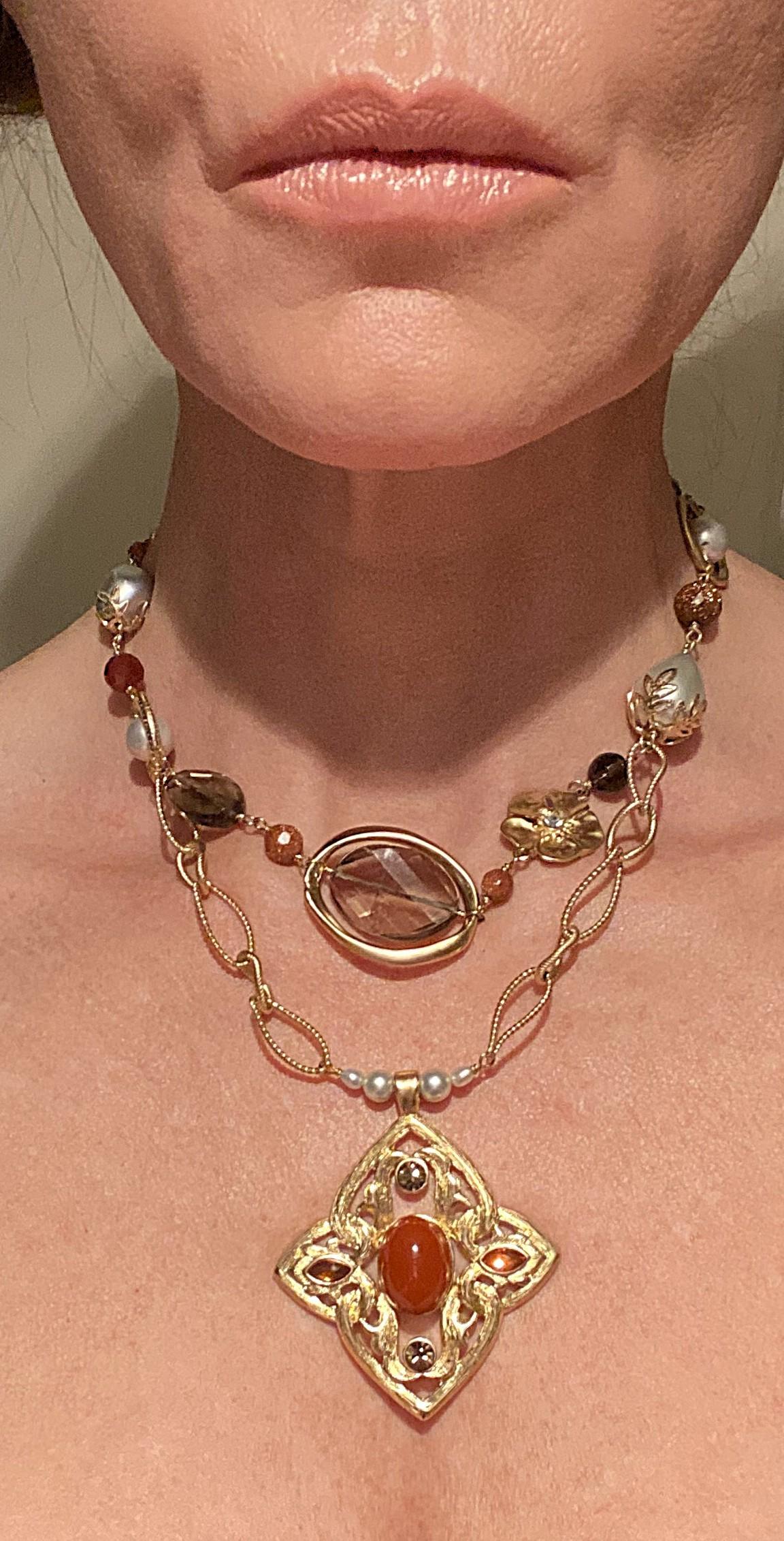 Collana con ciondolo di perle a catena A Link, anni '90 In condizioni buone in vendita a New York, NY