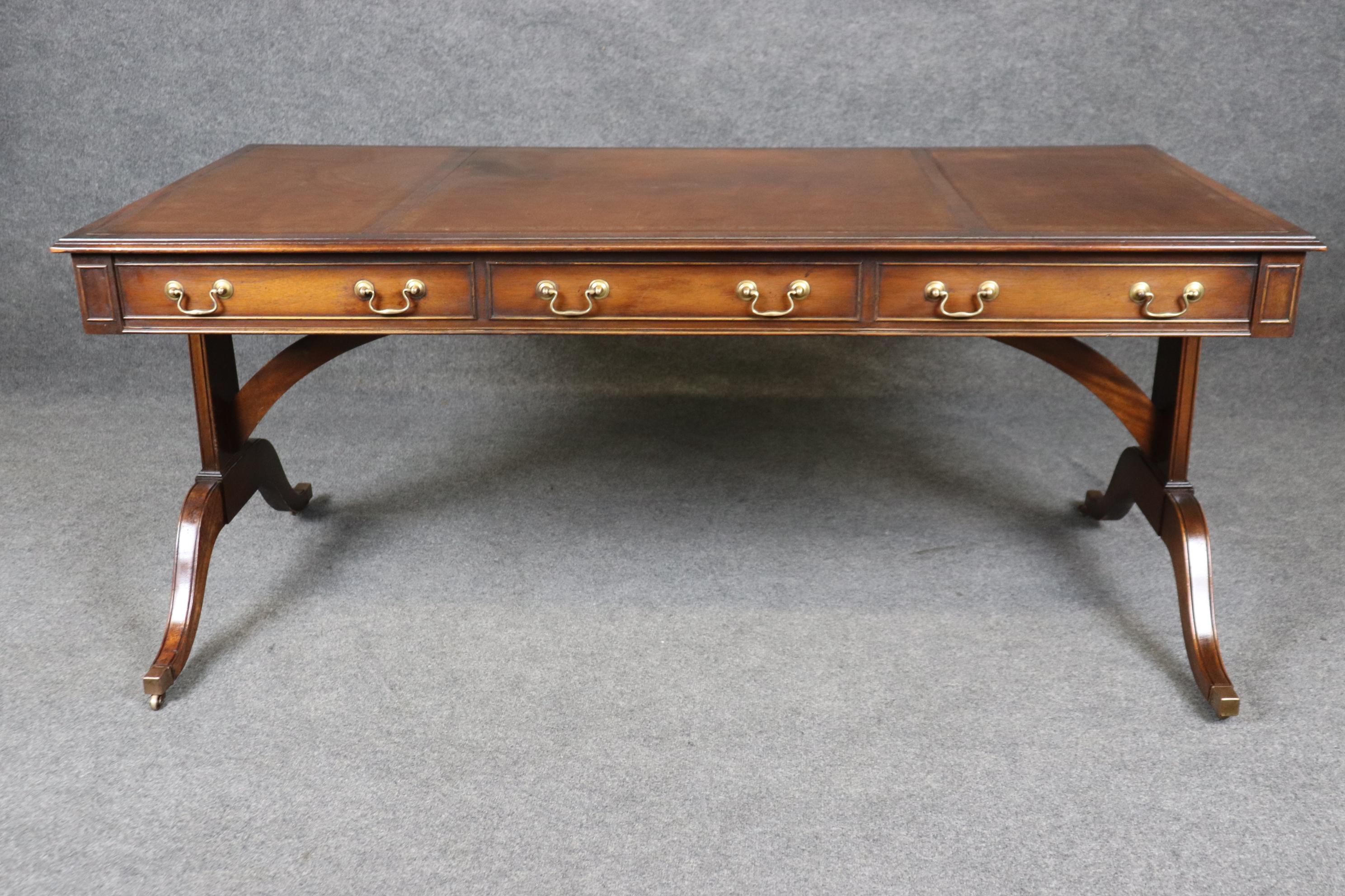 Gold Tooled Embossed Leather Top English Regency Mahogany Desk by Reprodux In Good Condition In Swedesboro, NJ