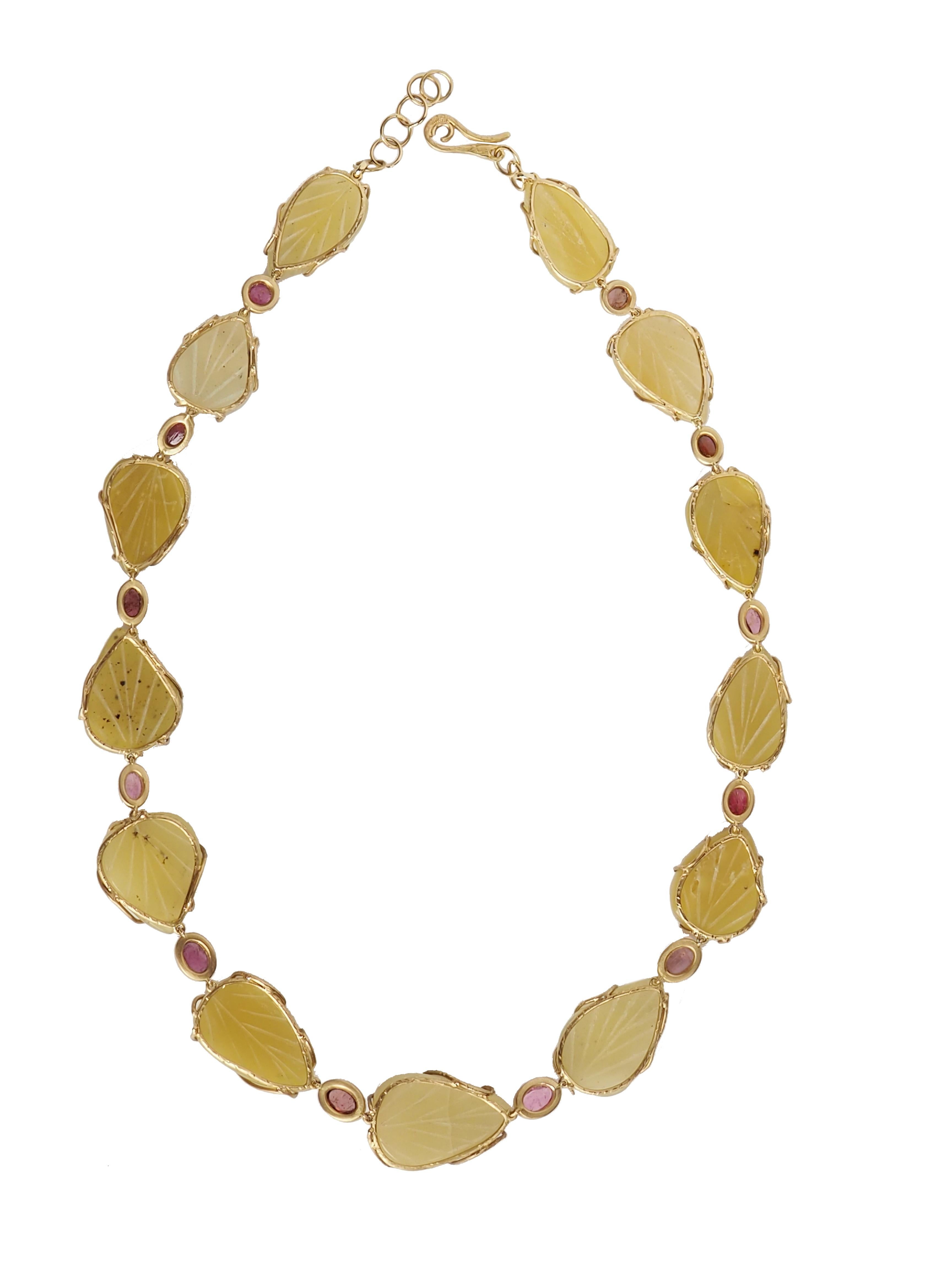 Very nice necklace with leaf in opal 18kt gold gr. 21,40, pink cabochon  tourmaline cts 12.
The measure is adjustable.
All Giulia Colussi jewelry is new and has never been previously owned or worn. Each item will arrive at your door beautifully gift