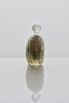 Bottiglia di profumo con traino in oro dell'artista del vetro James Carcass per VUUV Works