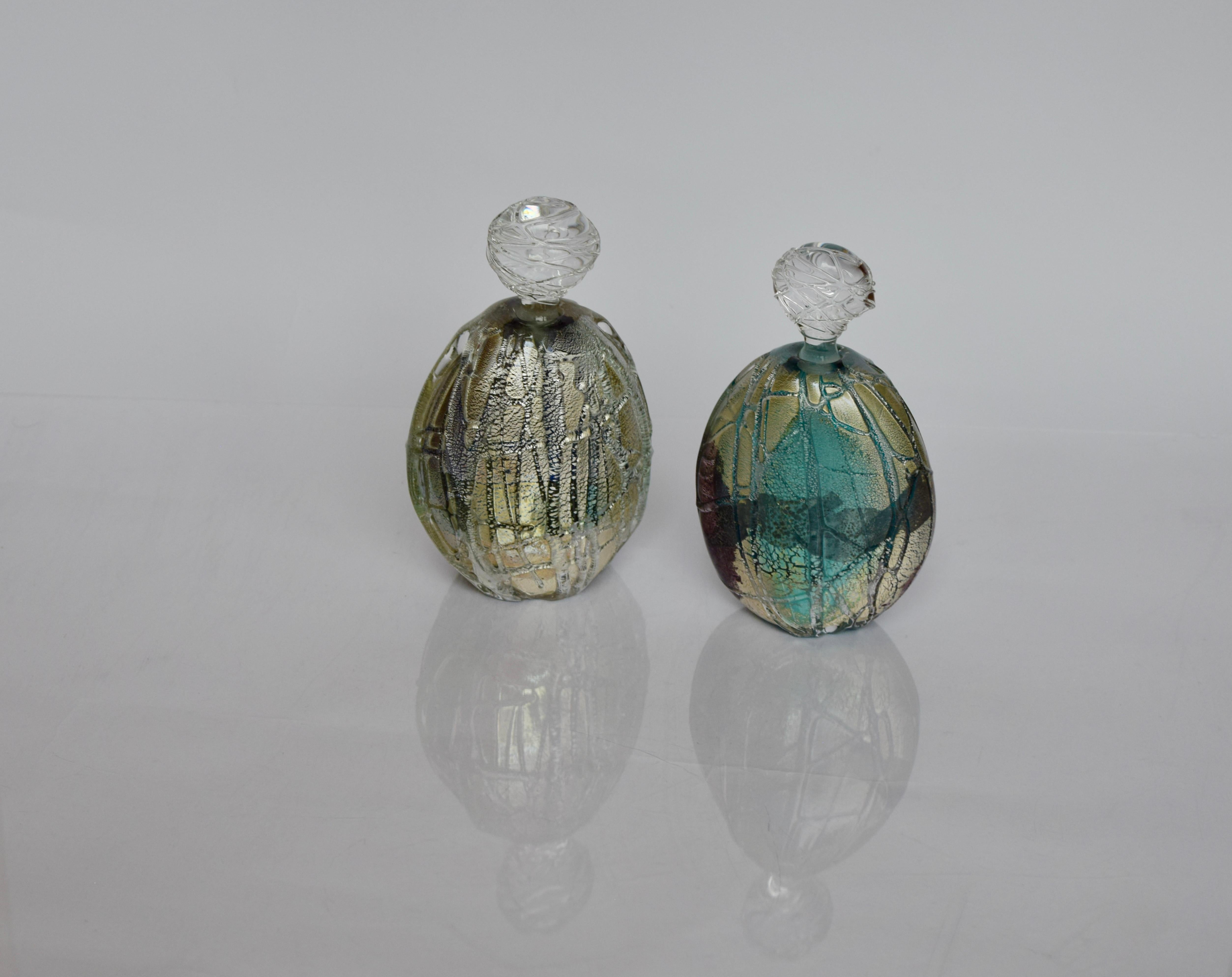 Argentato Bottiglia di profumo con traino in oro dell'artista del vetro James Carcass per VUUV Works in vendita