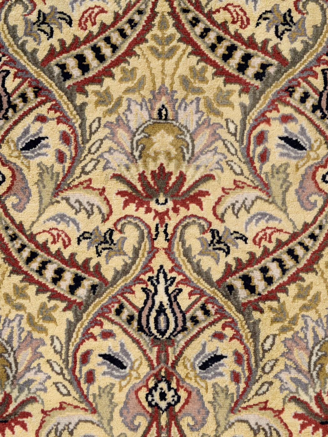 Alfombra Persa Transicional de Lana Semnan, Anudada a Mano, Oro, 4' x 6' Pakistaní en venta