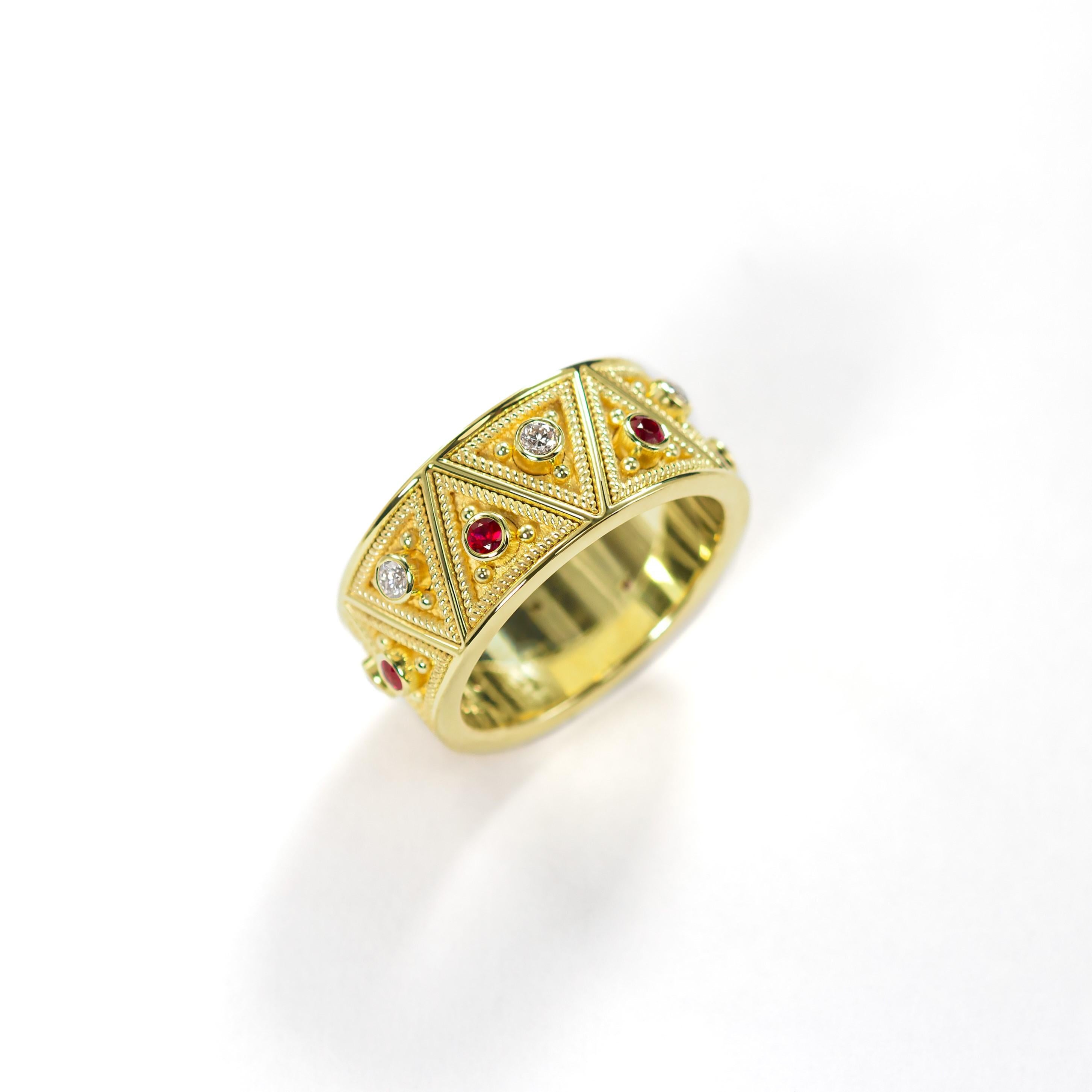 Round Cut Gold Triangle Motif Ring with Rubies and Diamonds For Sale