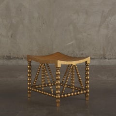 Goldverzierter Theben-Hocker, um 1910