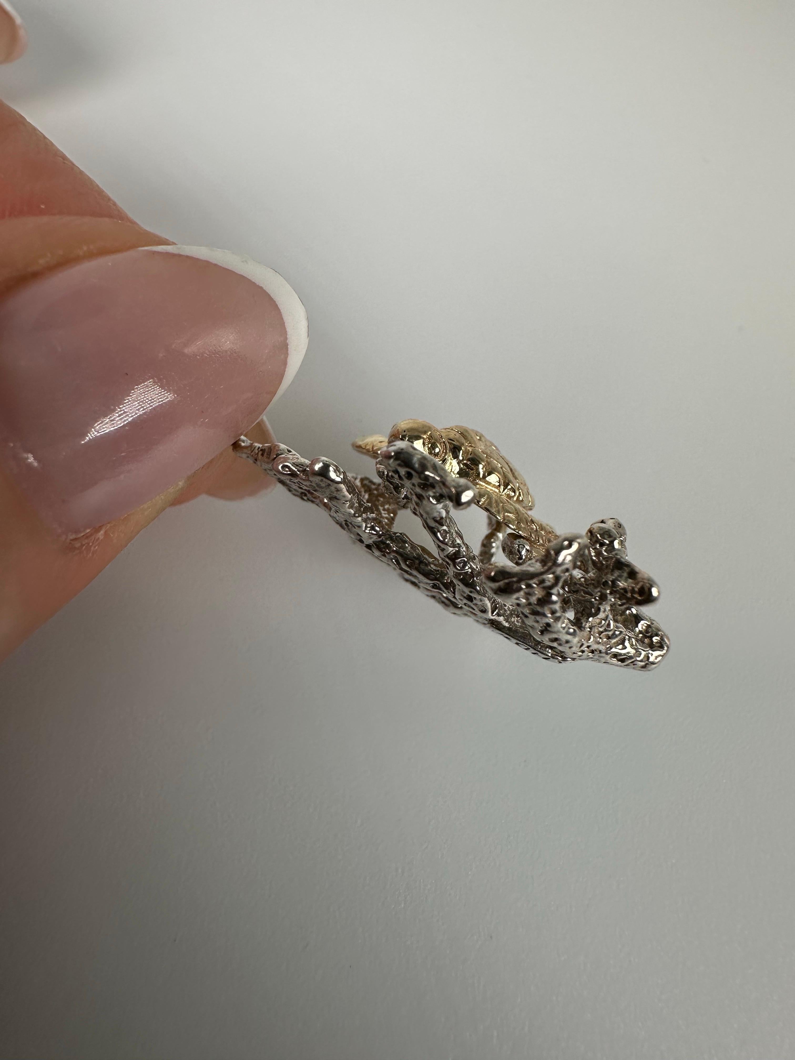 Gold turtle Florida turtle pendant necklace 14KT gold For Sale 4