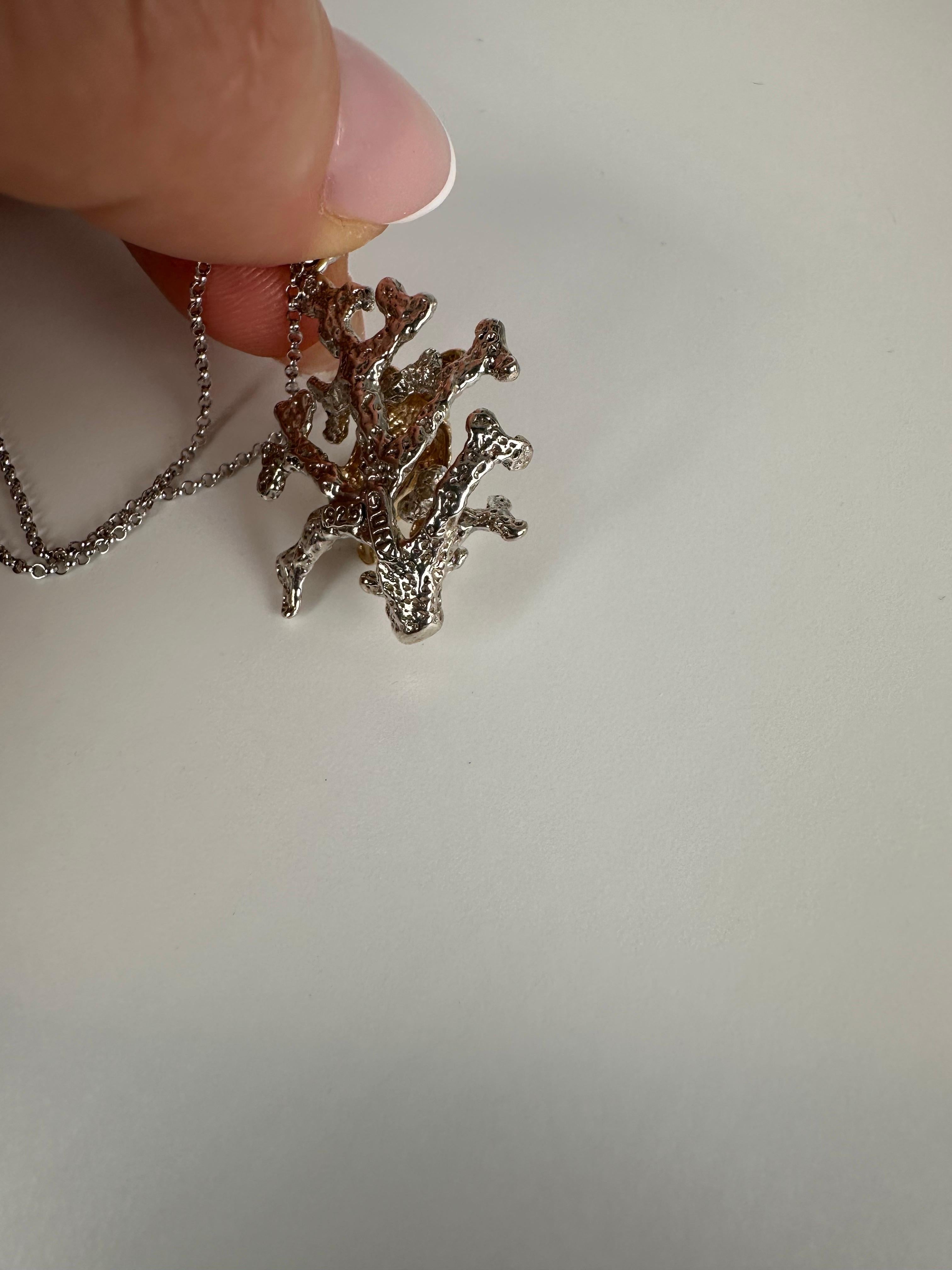 Gold turtle Florida turtle pendant necklace 14KT gold For Sale 5