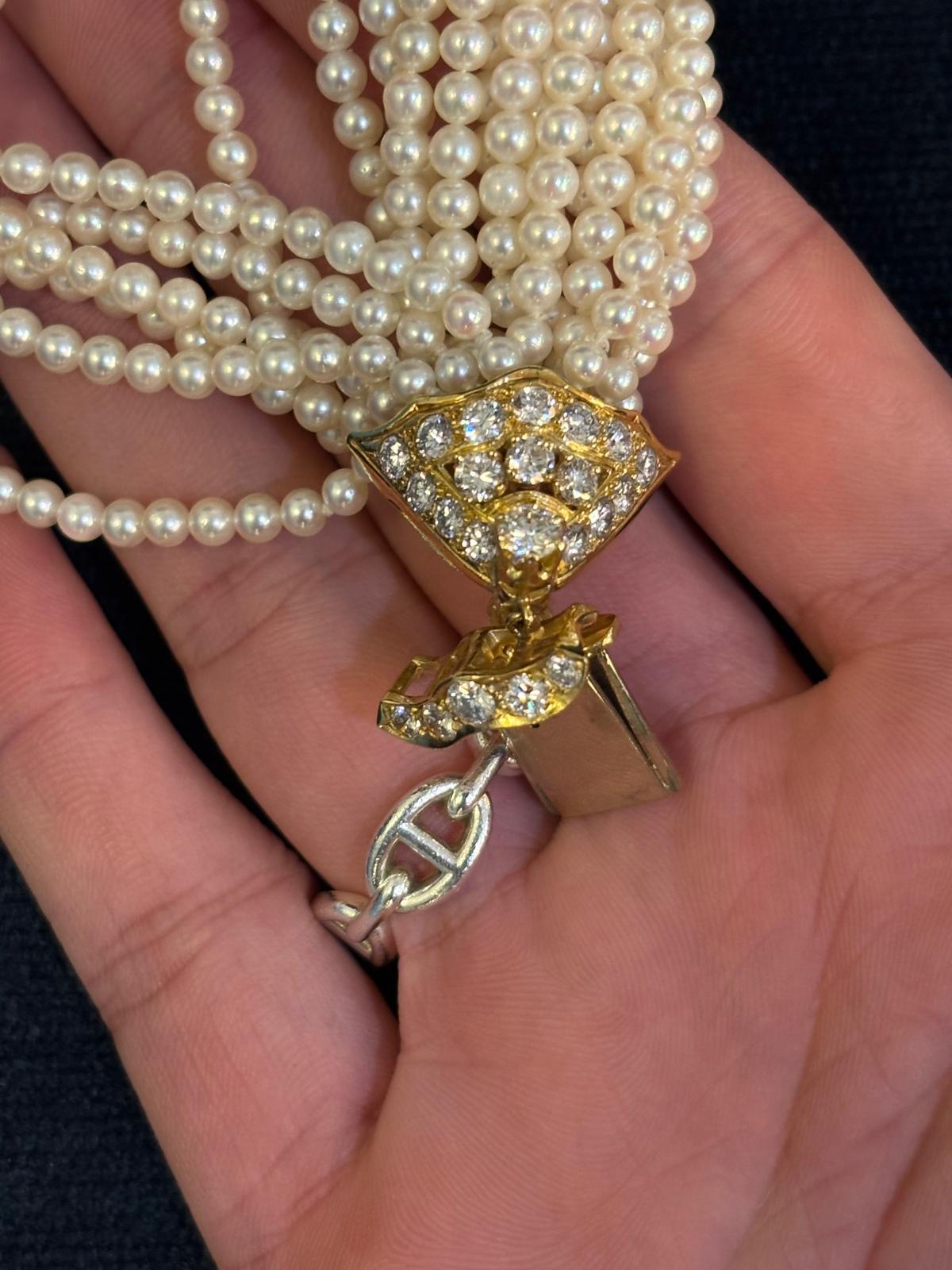 Collana con girocollo in oro, perle d'acqua dolce a venti file, corallo e diamanti in vendita 6