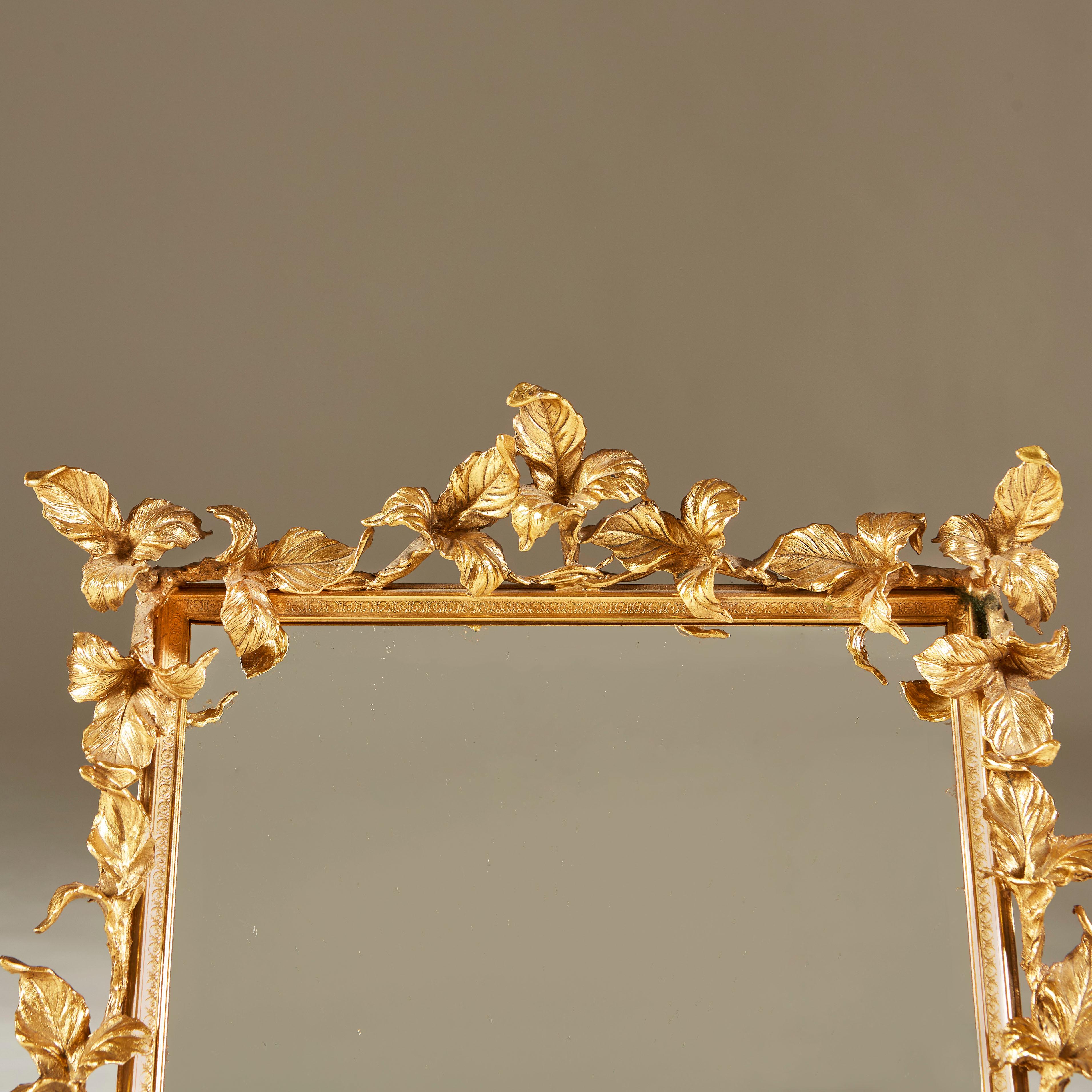 Gold US vintage dressing-table mirror In Good Condition For Sale In London, GB