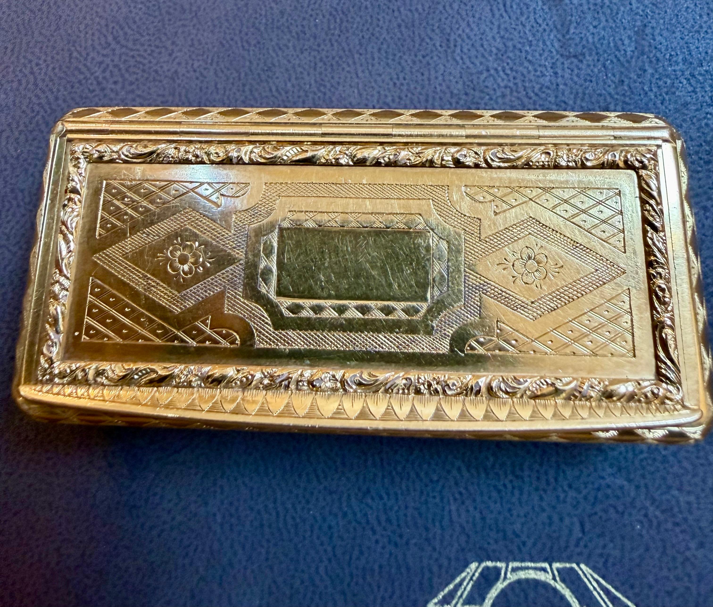 Coffret utilitaire en or 22 carats 130 gm, superbe coffret à côtes en or français des années 1870 en vente 14