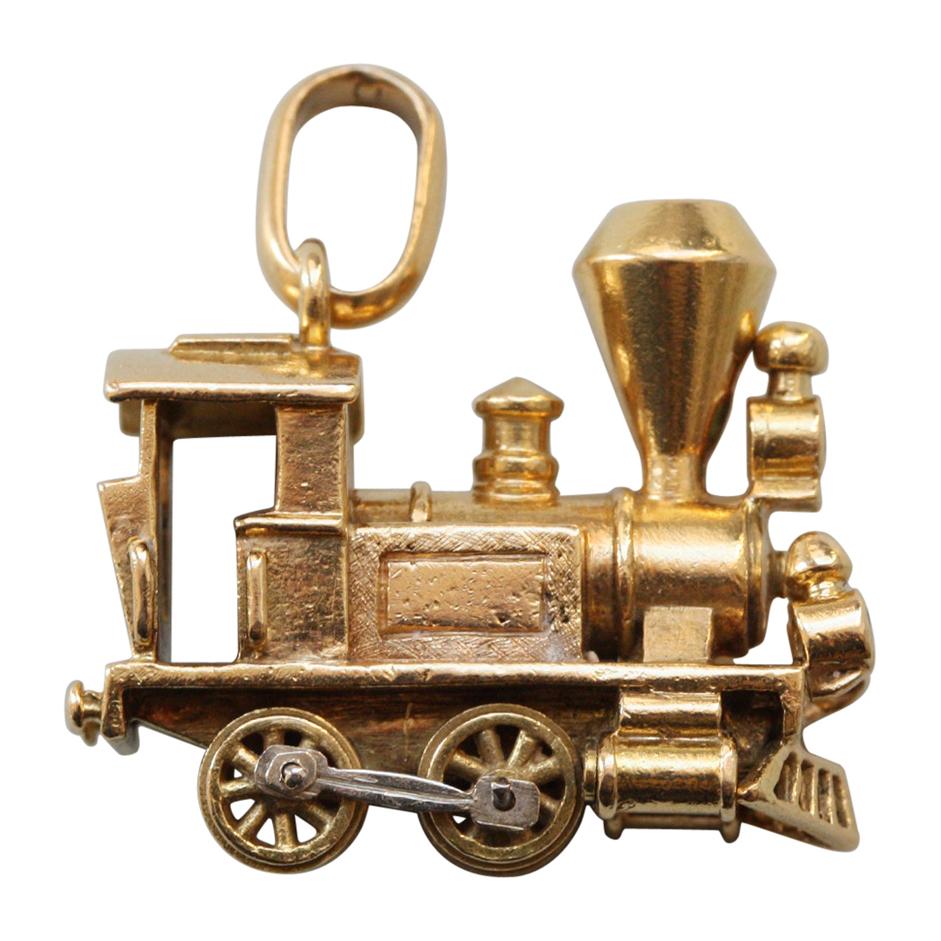 Gold Van Cleef & Arpels Locomotive Charm For Sale