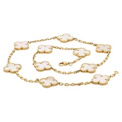 Van Cleef & Arpels, collier vintage Alhambra 10 motifs en nacre