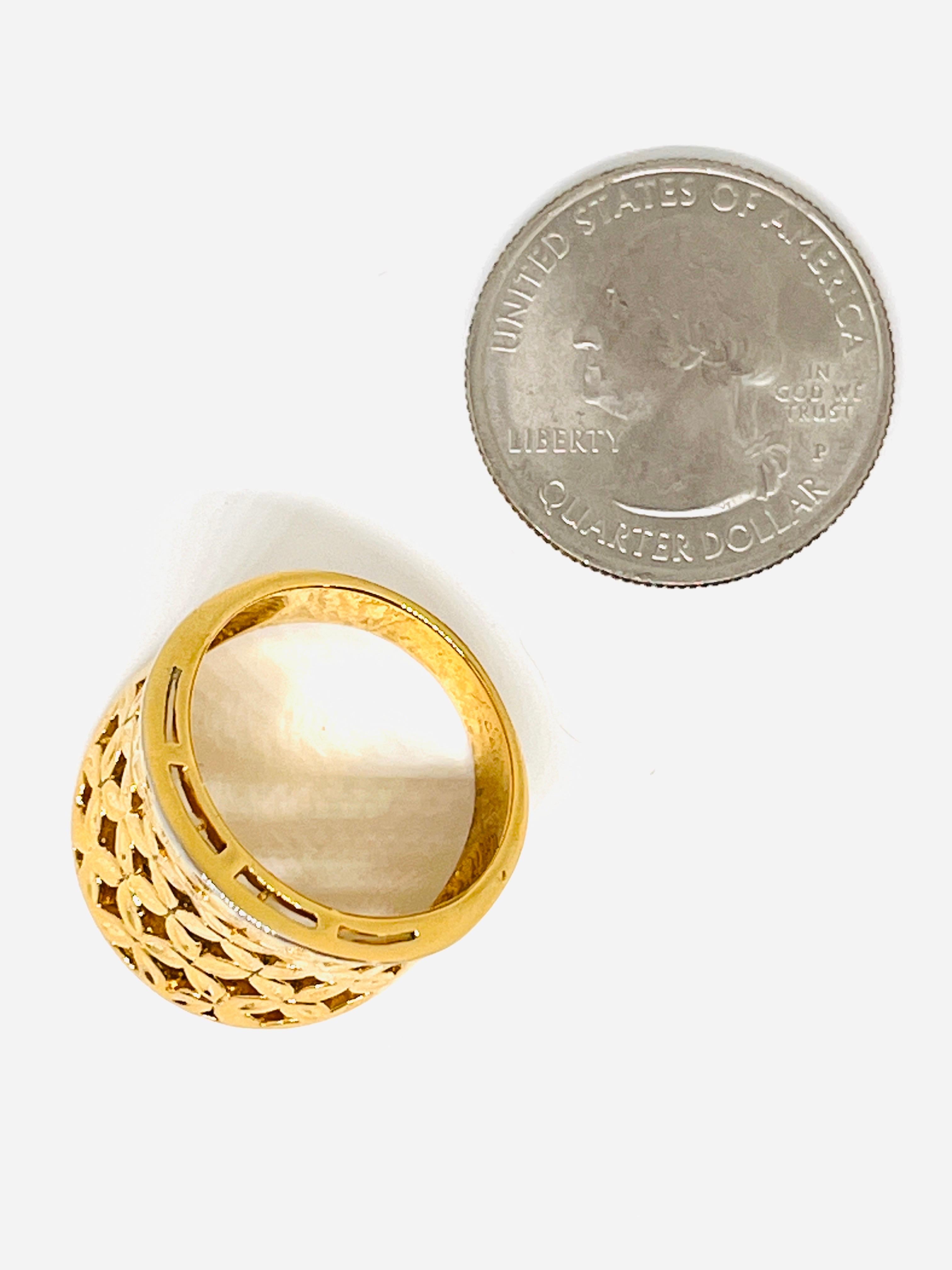 Anello a sigaro in vermeil dorato, design floreale a reticolo, argento 925, misura 8,75 In condizioni buone in vendita a Lynnwood, WA