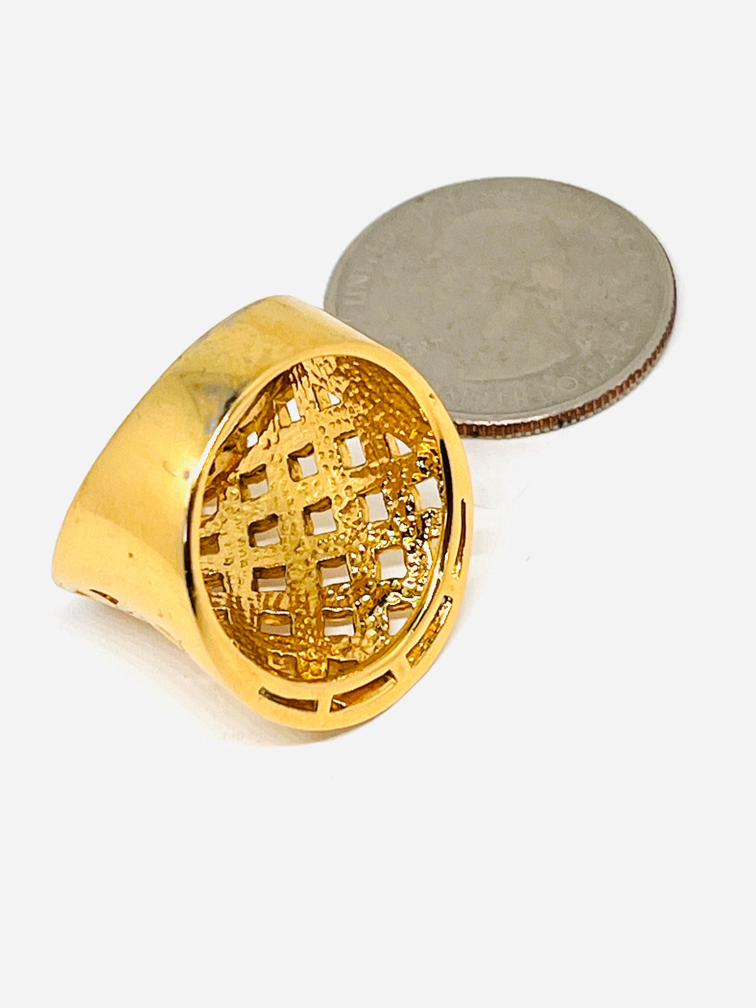 Anello a sigaro in vermeil dorato, design floreale a reticolo, argento 925, misura 8,75 in vendita 1