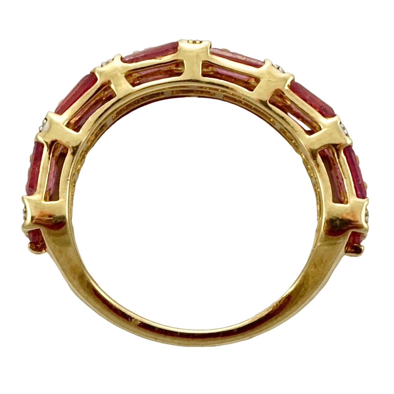 Anello in vermeil d'oro su argento chiaro e rosa con strass Baguette in vendita 2