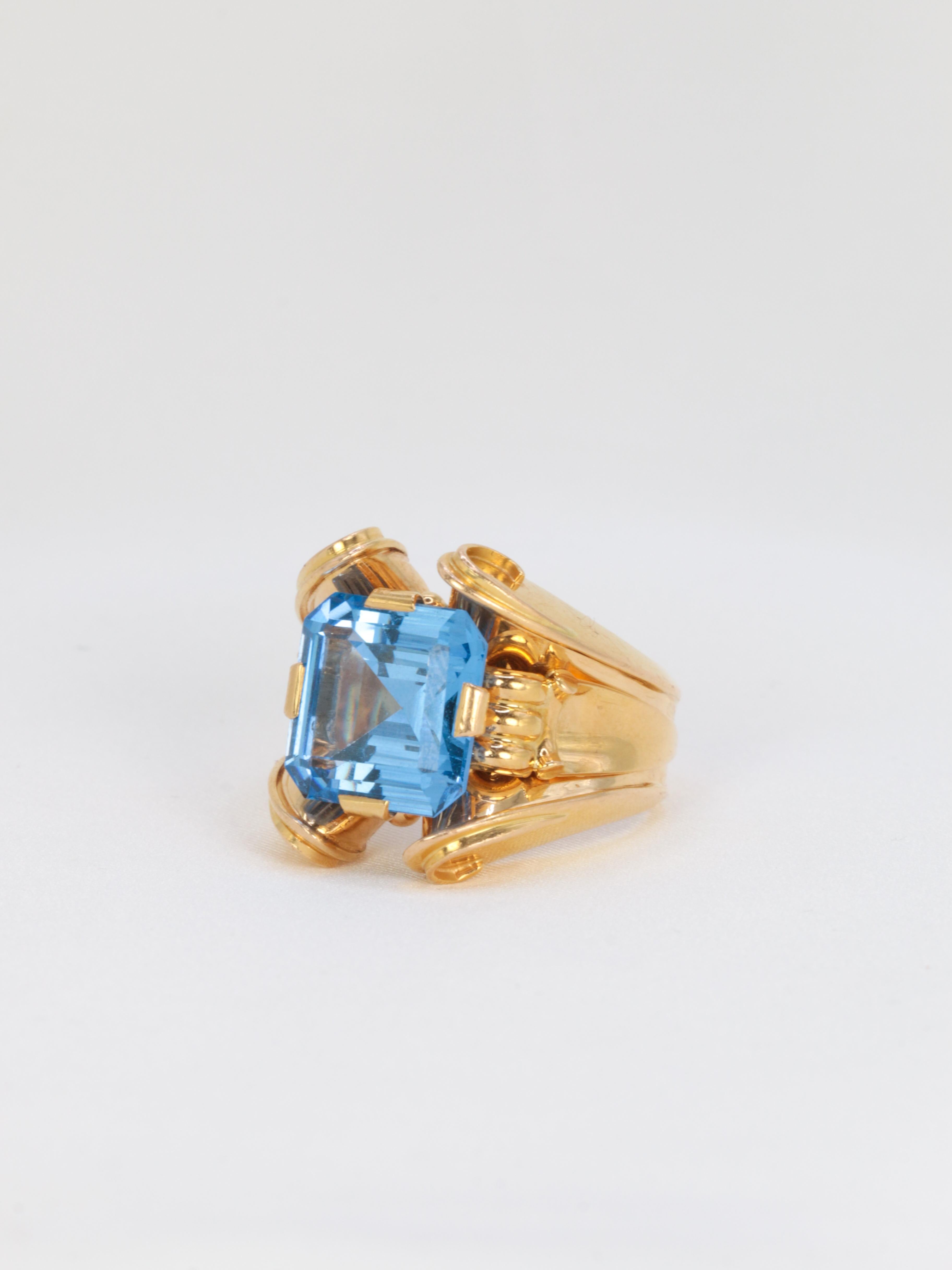 Women's Gold Vintage Cocktail Ring Set with a Blue Stone