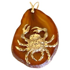 Granchio vintage d'oro su pietra d'agata