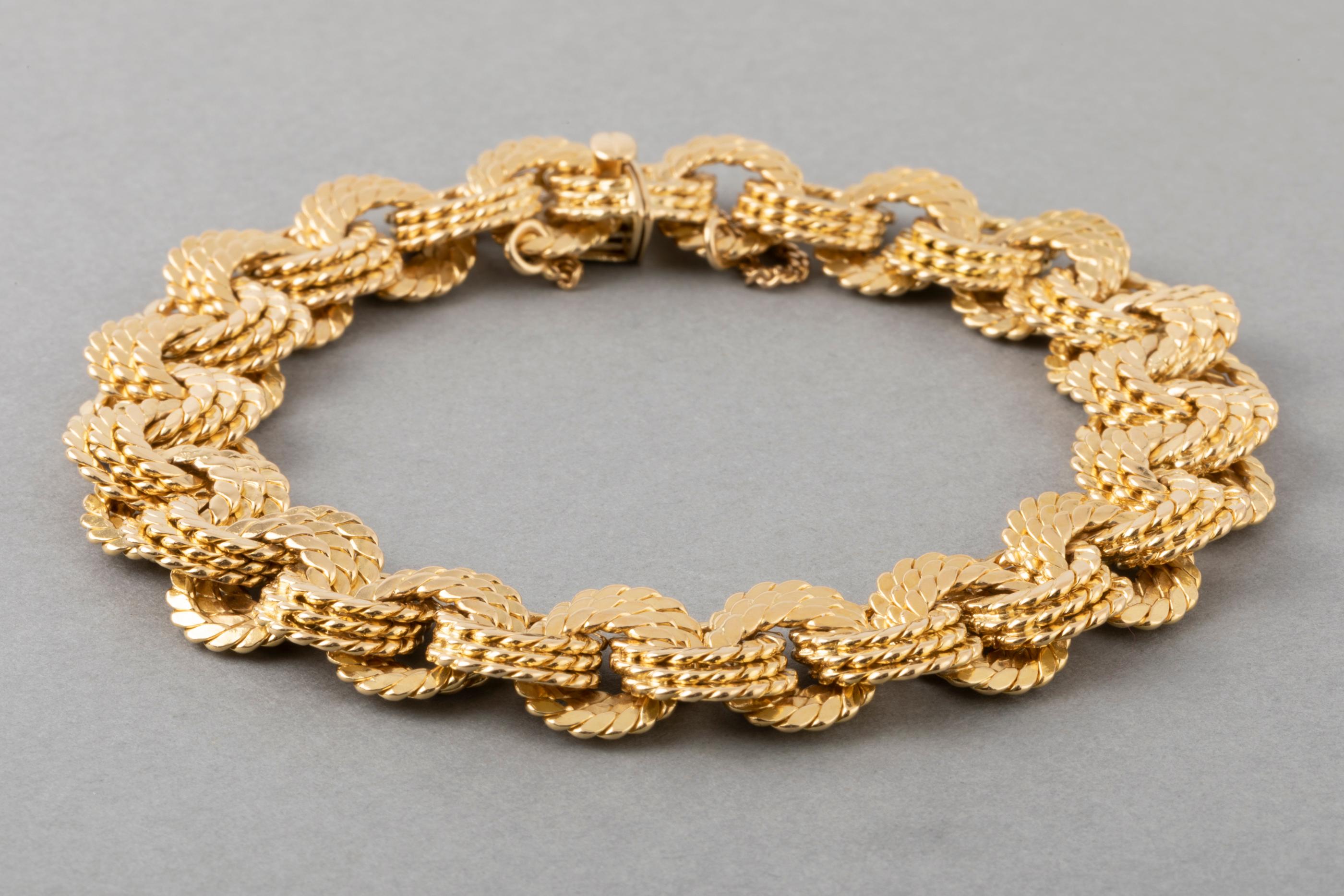 Gold Vintage French Bracelet In Good Condition In Saint-Ouen, FR