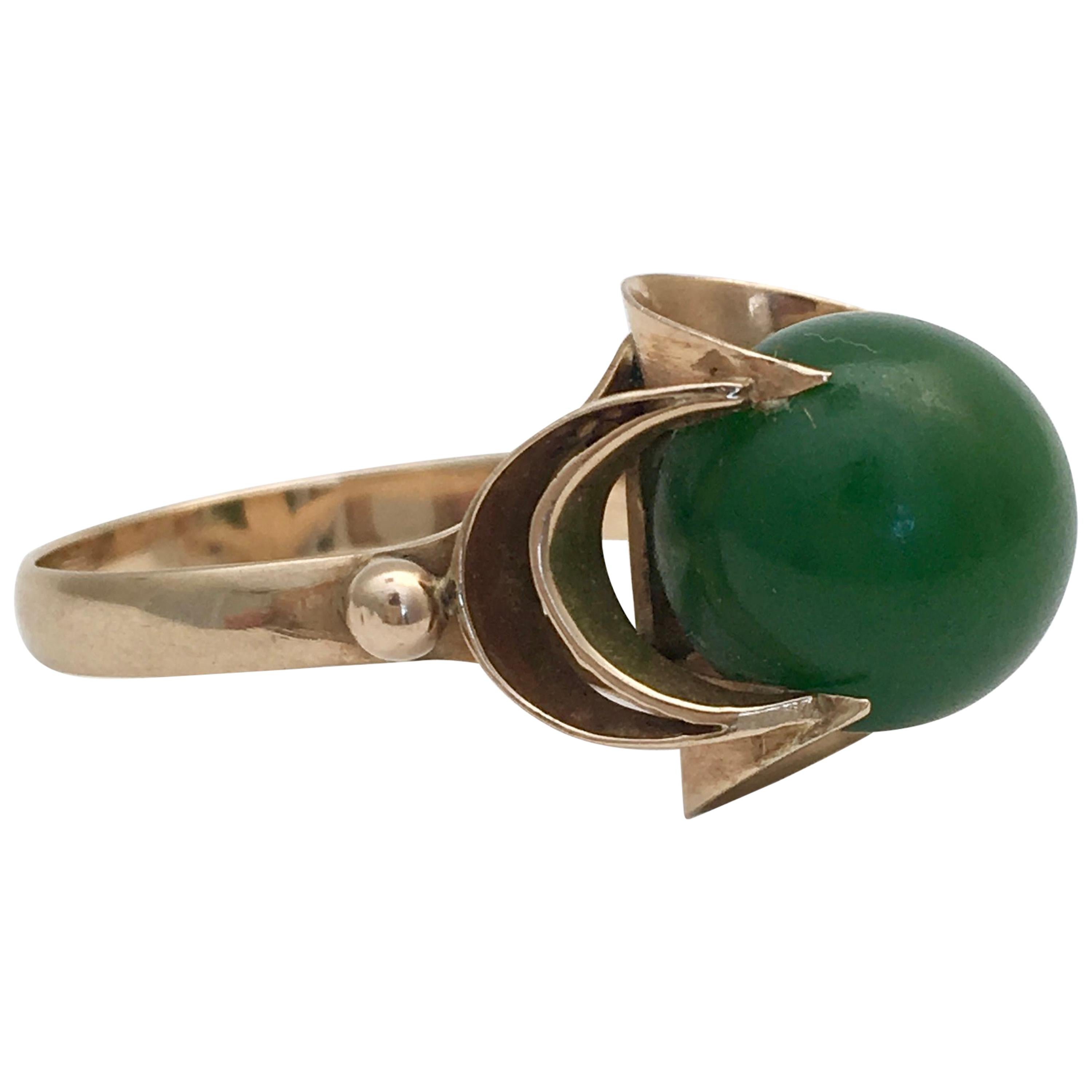 Jade Ring 14K Gold Vintage Jewelry Spherical Ball Gemstone Midcentury Modernist For Sale