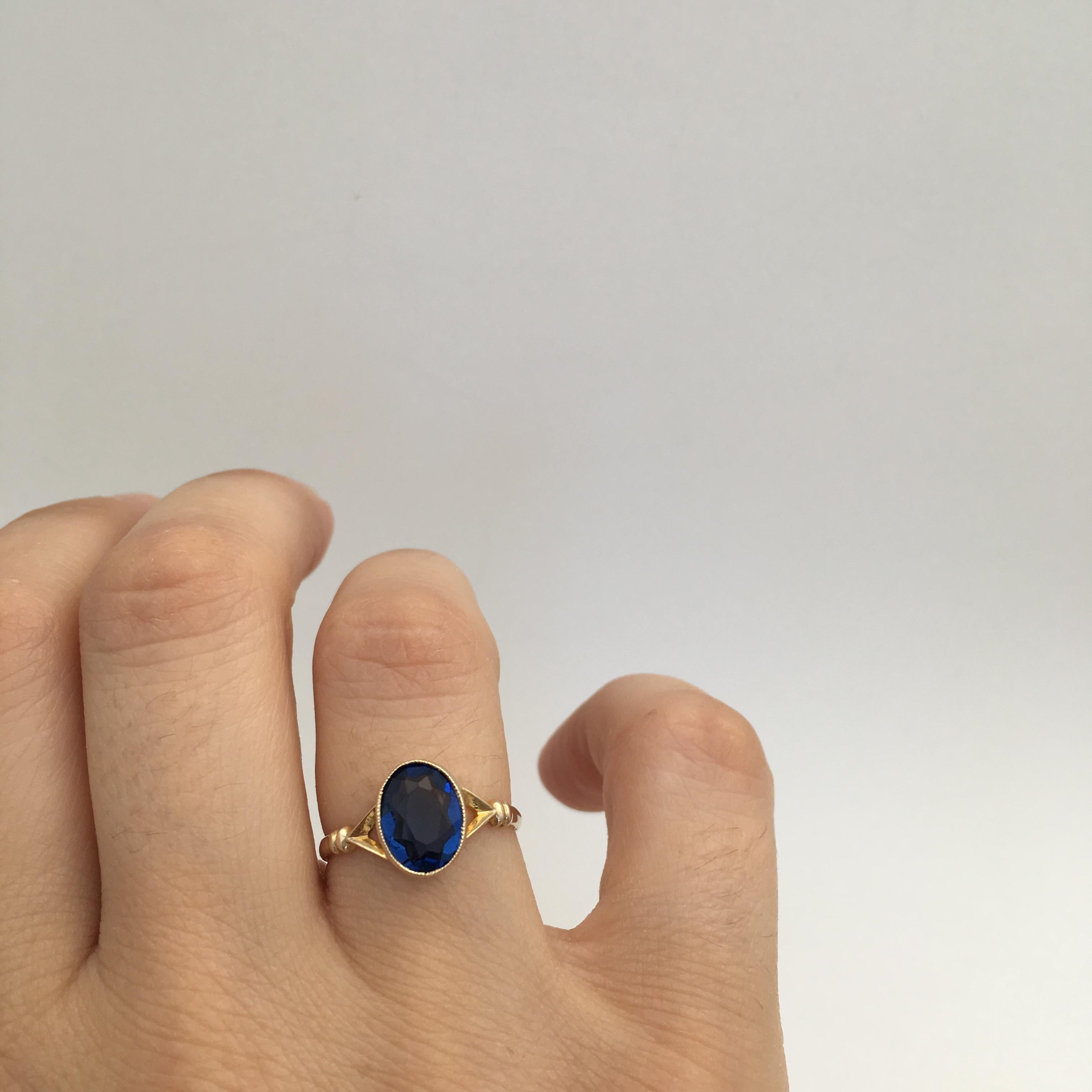 Gold Vintage Jewelry Blue Glass Synthetic Gemstone Paste Ring 1920s Dainty For Sale 7