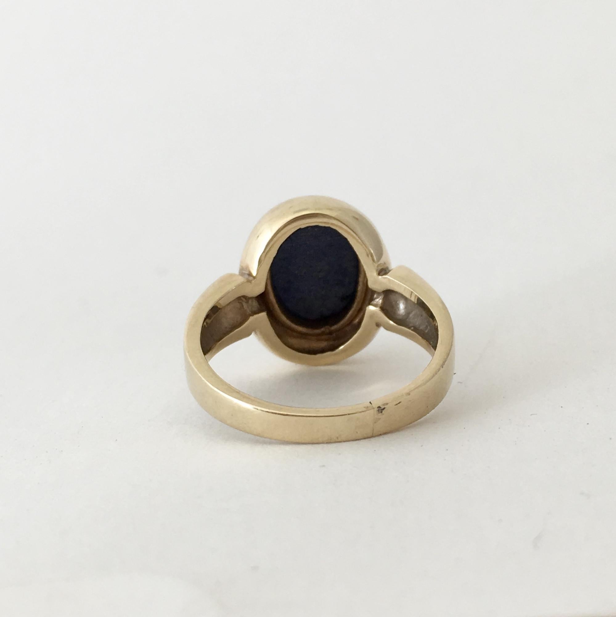 Gold Vintage Jewelry Lapis Lazuli Ring Cobalt Blue Gemstone Bold Cabochon In Good Condition In London, GB
