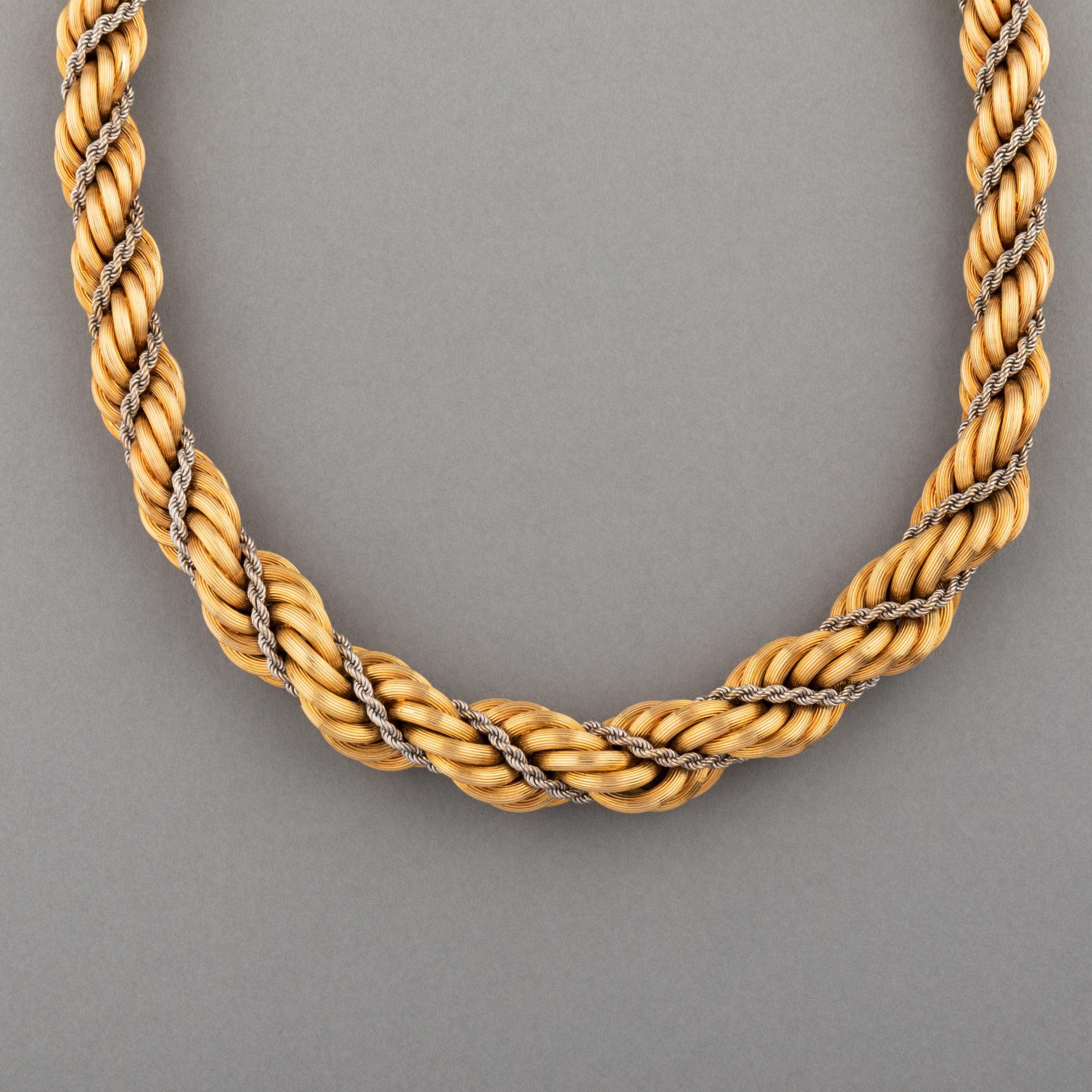 Gold Vintage Necklace In Good Condition For Sale In Saint-Ouen, FR