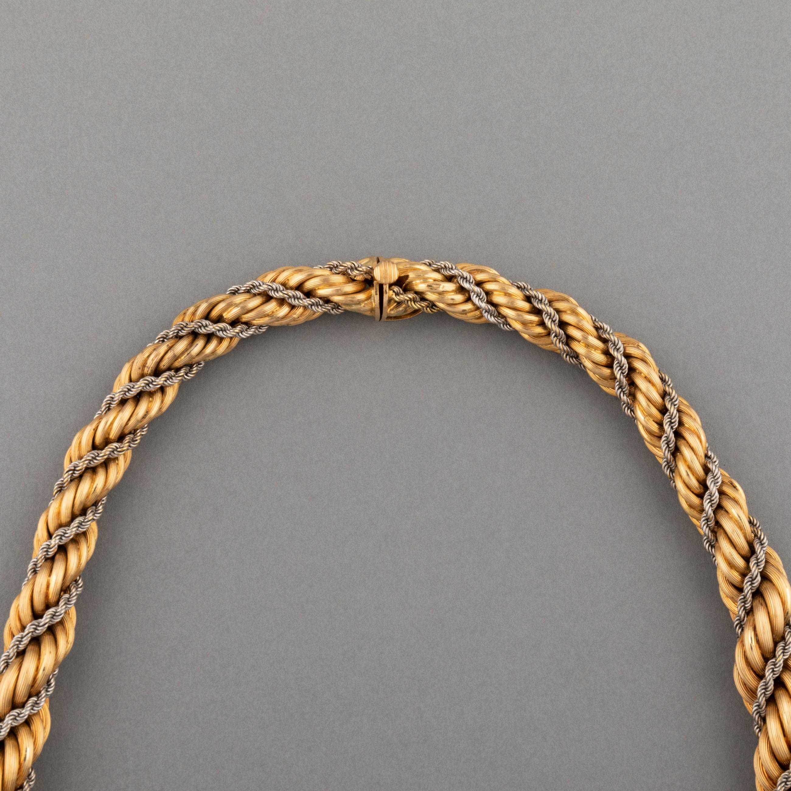 Women's Gold Vintage Necklace For Sale