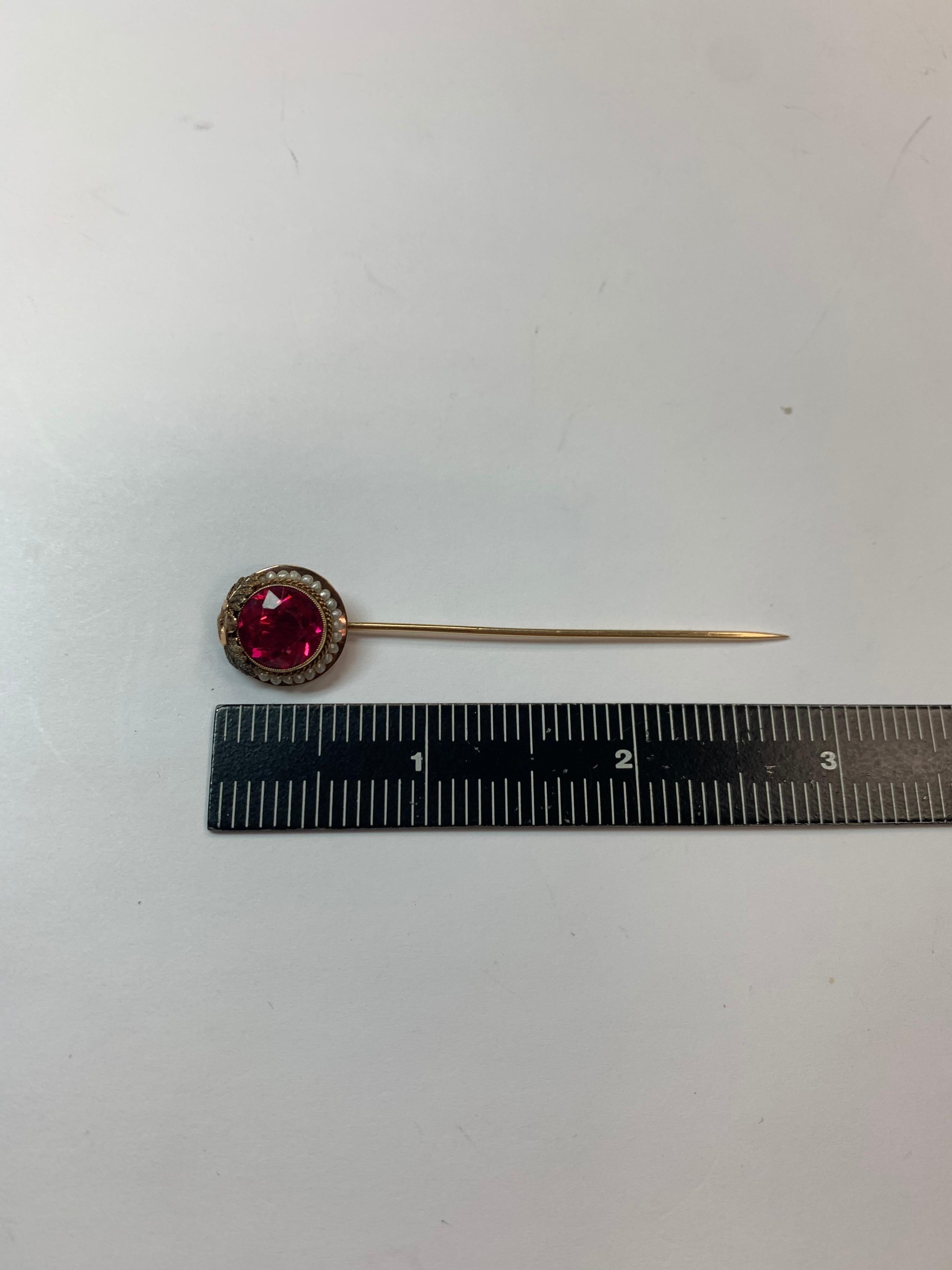 Rose Cut Gold Vintage Pin Brooche Round Red Stone Seed Pearl, circa 1960 For Sale