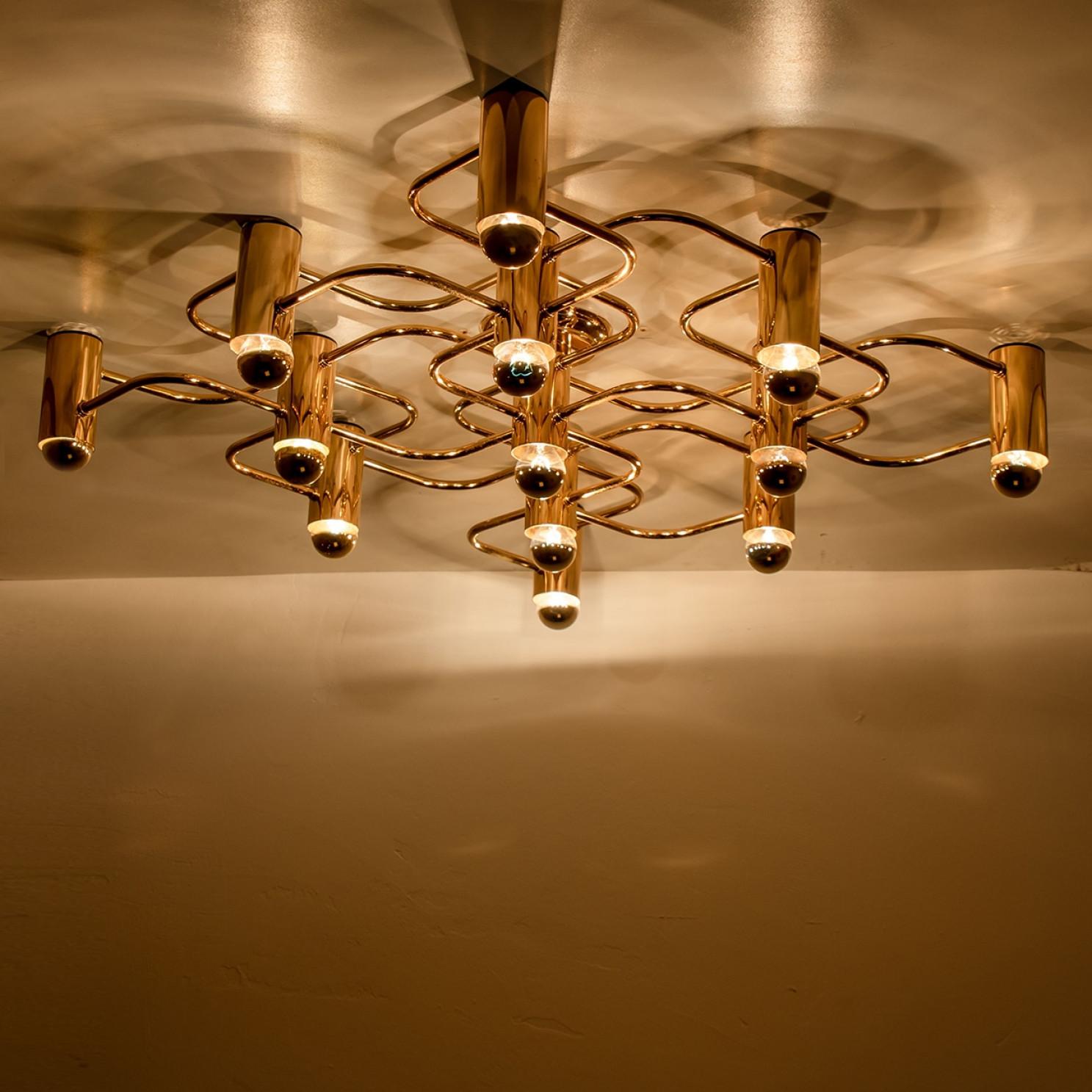 Gold Wall Light/Flush Mount by Sciolari, 1970s en vente 3