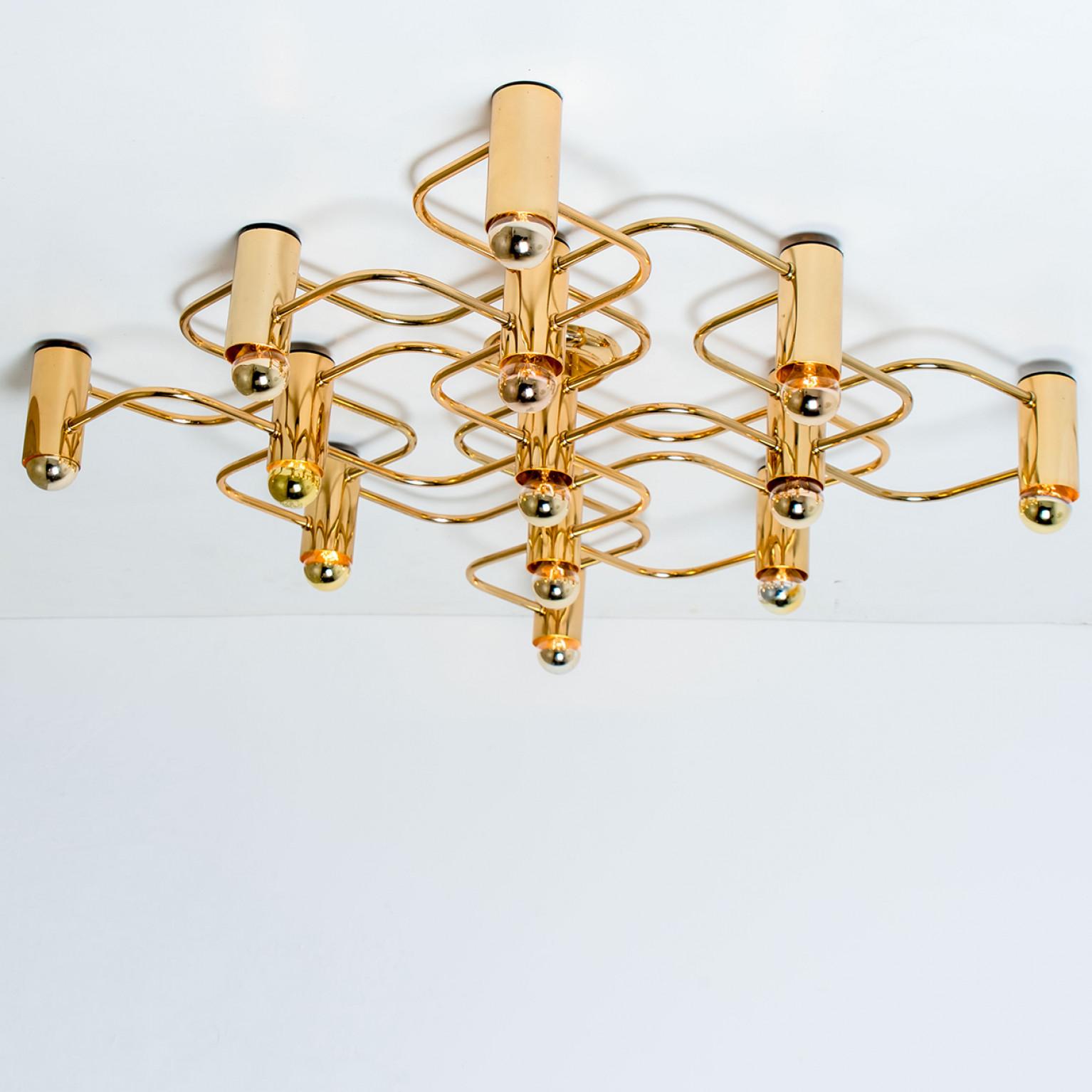 Gold Wall Light/Flush Mount by Sciolari, 1970s For Sale 6