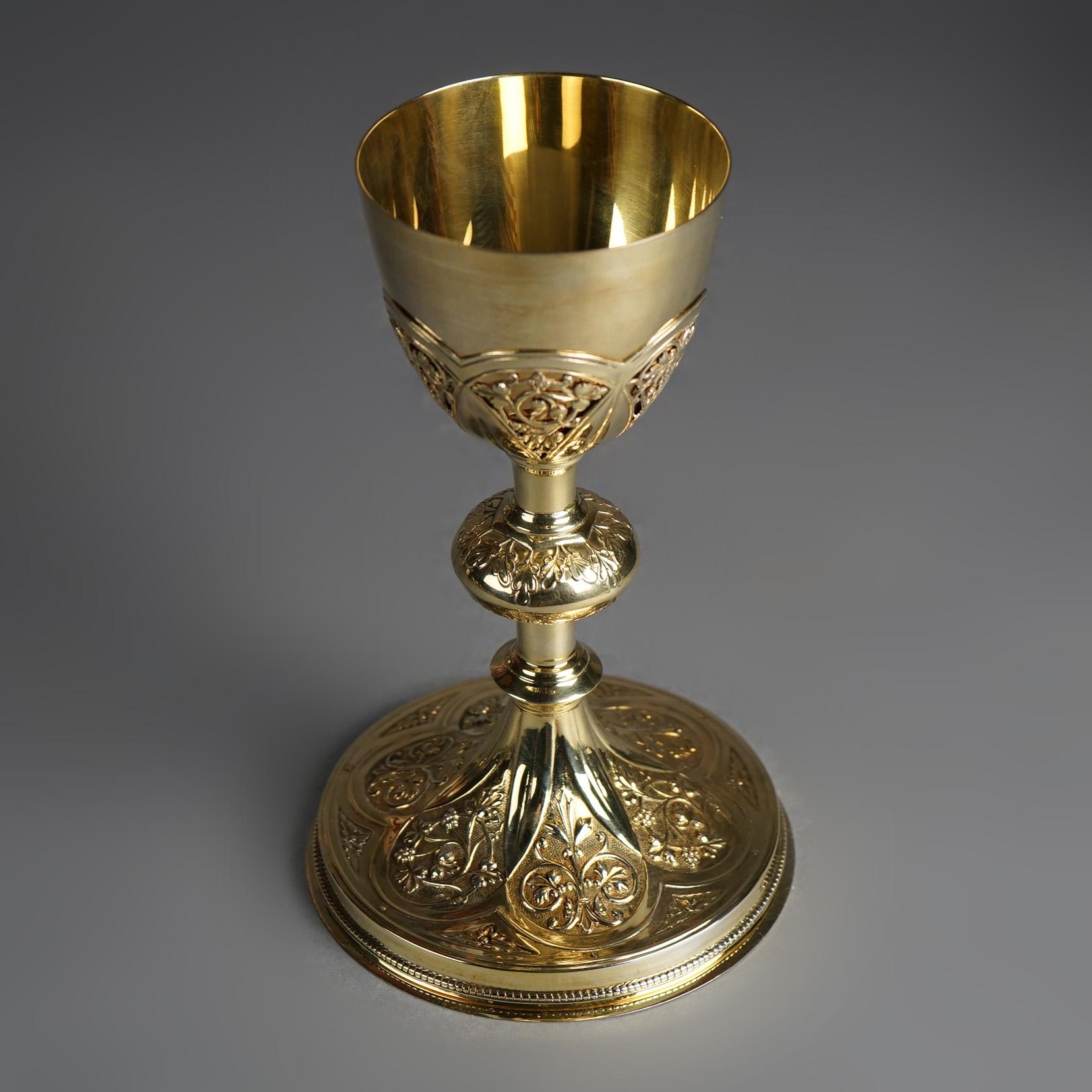 Gold Wash Floral Engraved Silver Religious Offering Chalice with Hallmark & Case In Good Condition For Sale In Big Flats, NY