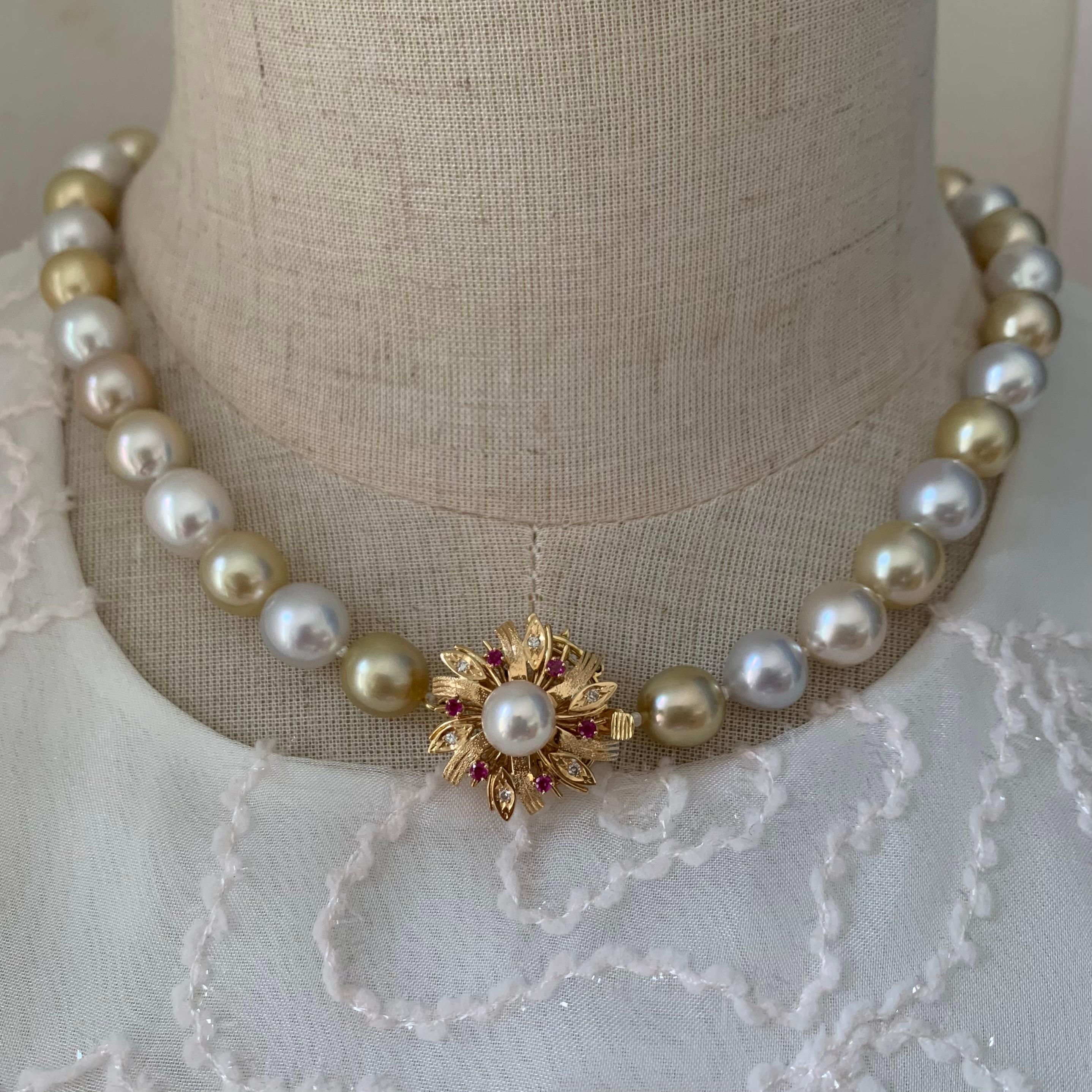 Gold White South Sea Pearl Choker Necklace 'N105' In New Condition For Sale In City, SG