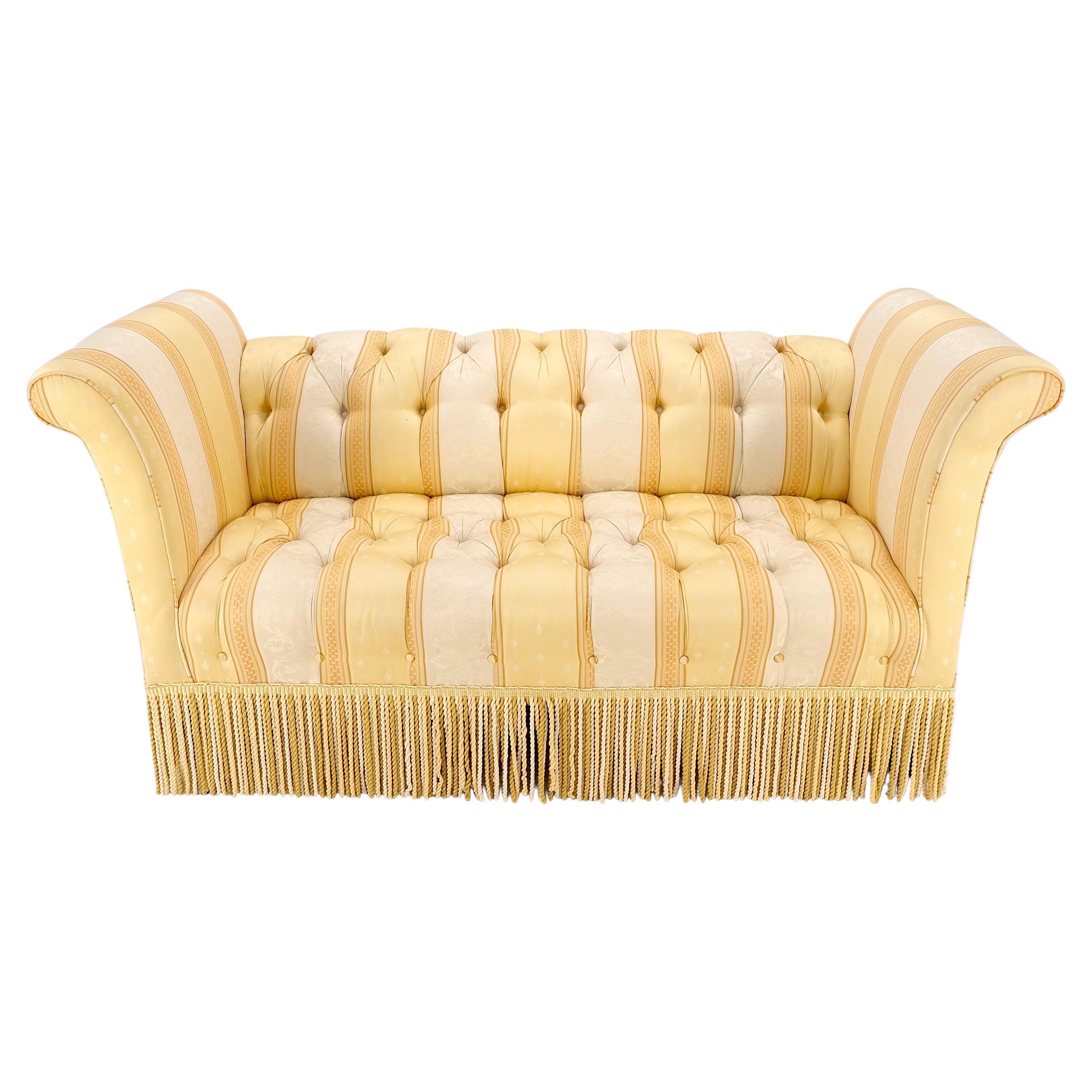 Chesterfield Gold & White Stripe Silk Upholstery Tufted Sofa Loveseat Tassels Decorated MINT ! en vente