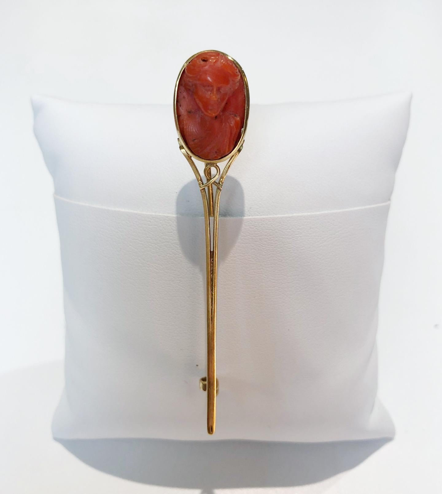 Gold with Coral Cameo Pin Brooch In Good Condition For Sale In Palm Springs, CA