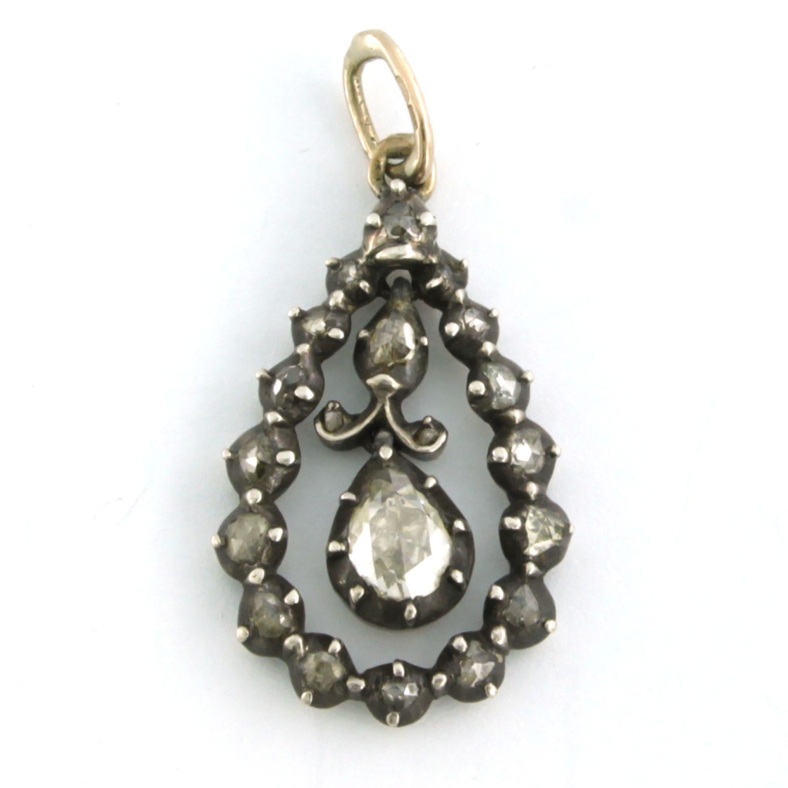 Primo vittoriano Ciondolo in oro e argento con diamanti rosa fino a 0,70ct - 3,4 grammi in vendita