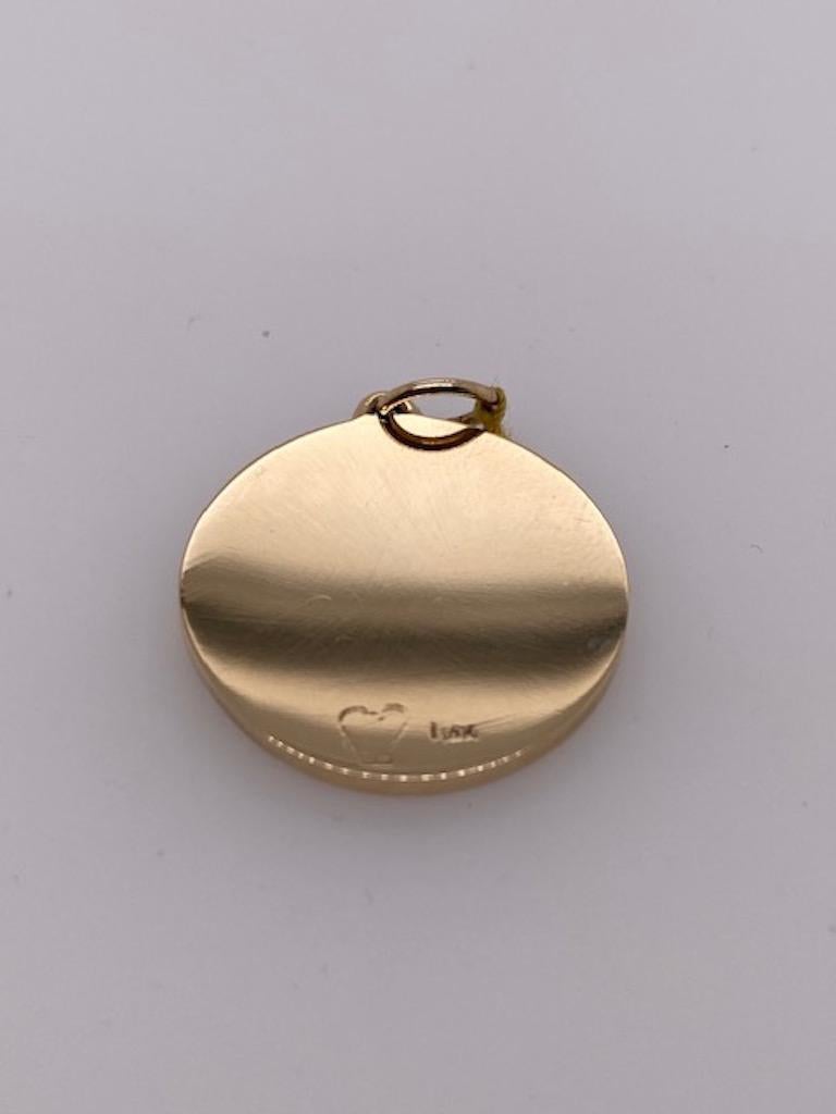 Gold with This Ring Charm In Excellent Condition For Sale In New York, NY