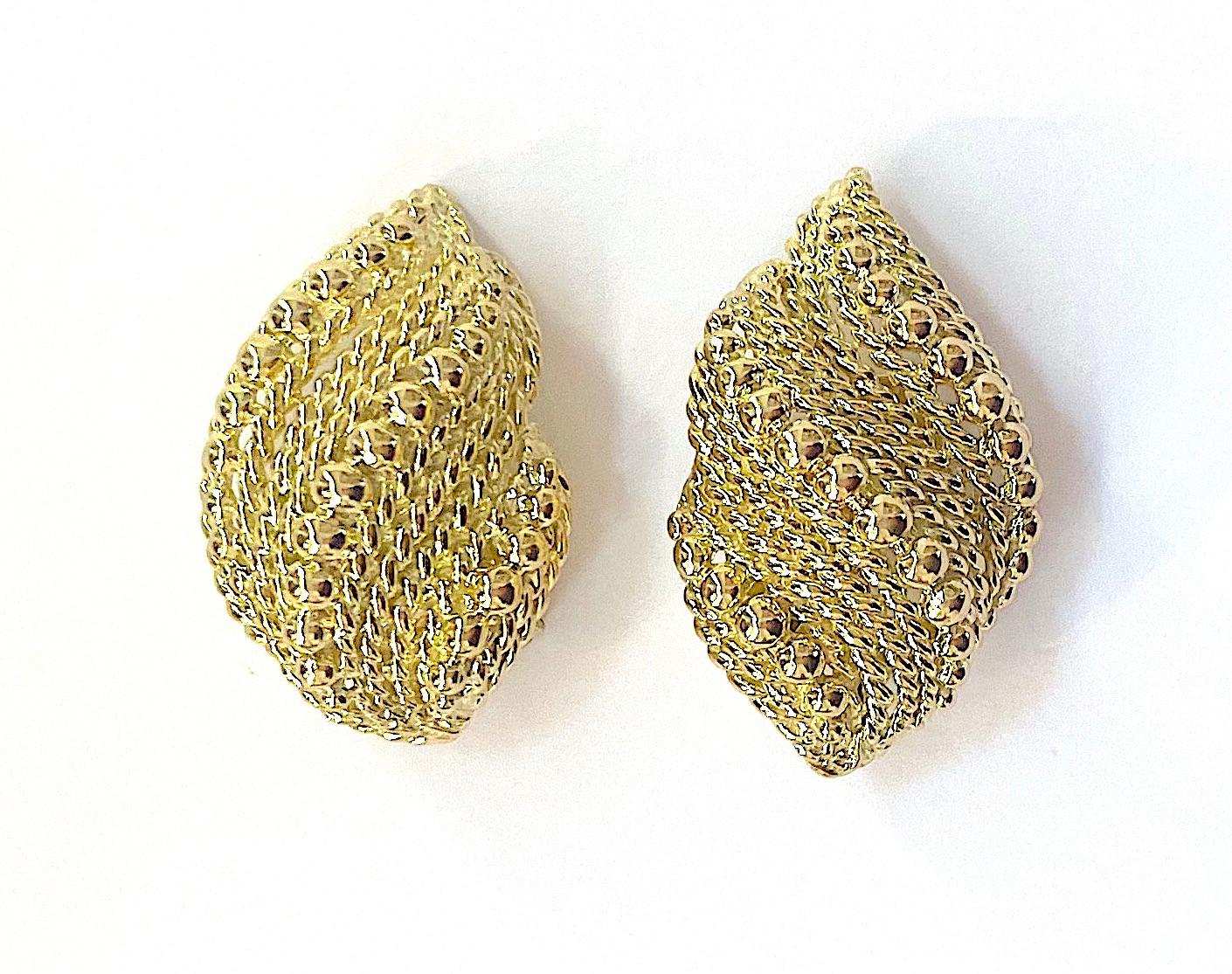 Gold Woven Twist Ear Clips by David Webb For Sale 1