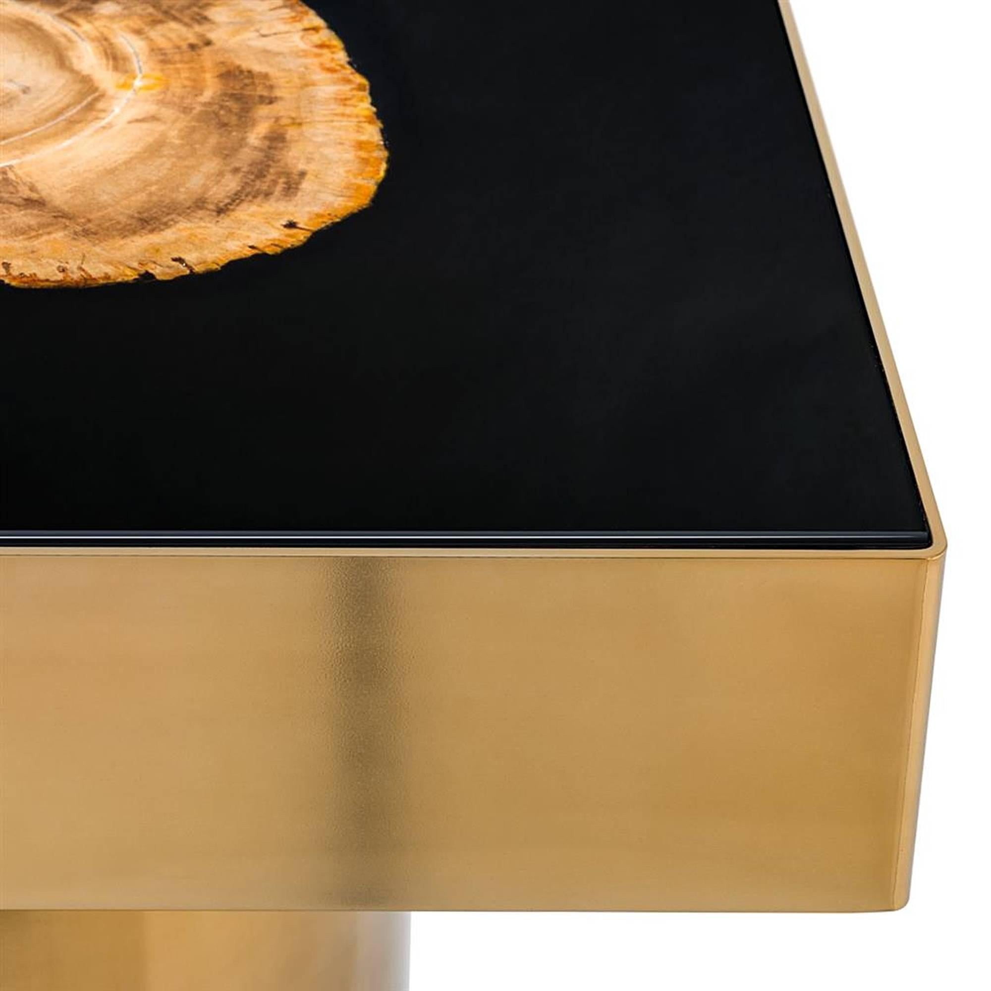 Mesa auxiliar de madera petrificada dorada Indonesio en venta