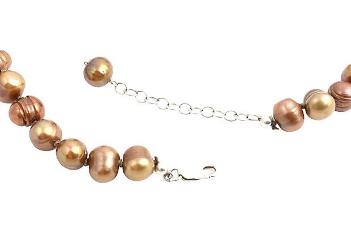 Golden and Mocha Cultured Pearl Necklaces Pair Set of 2 In Good Condition For Sale In Miami Beach, FL
