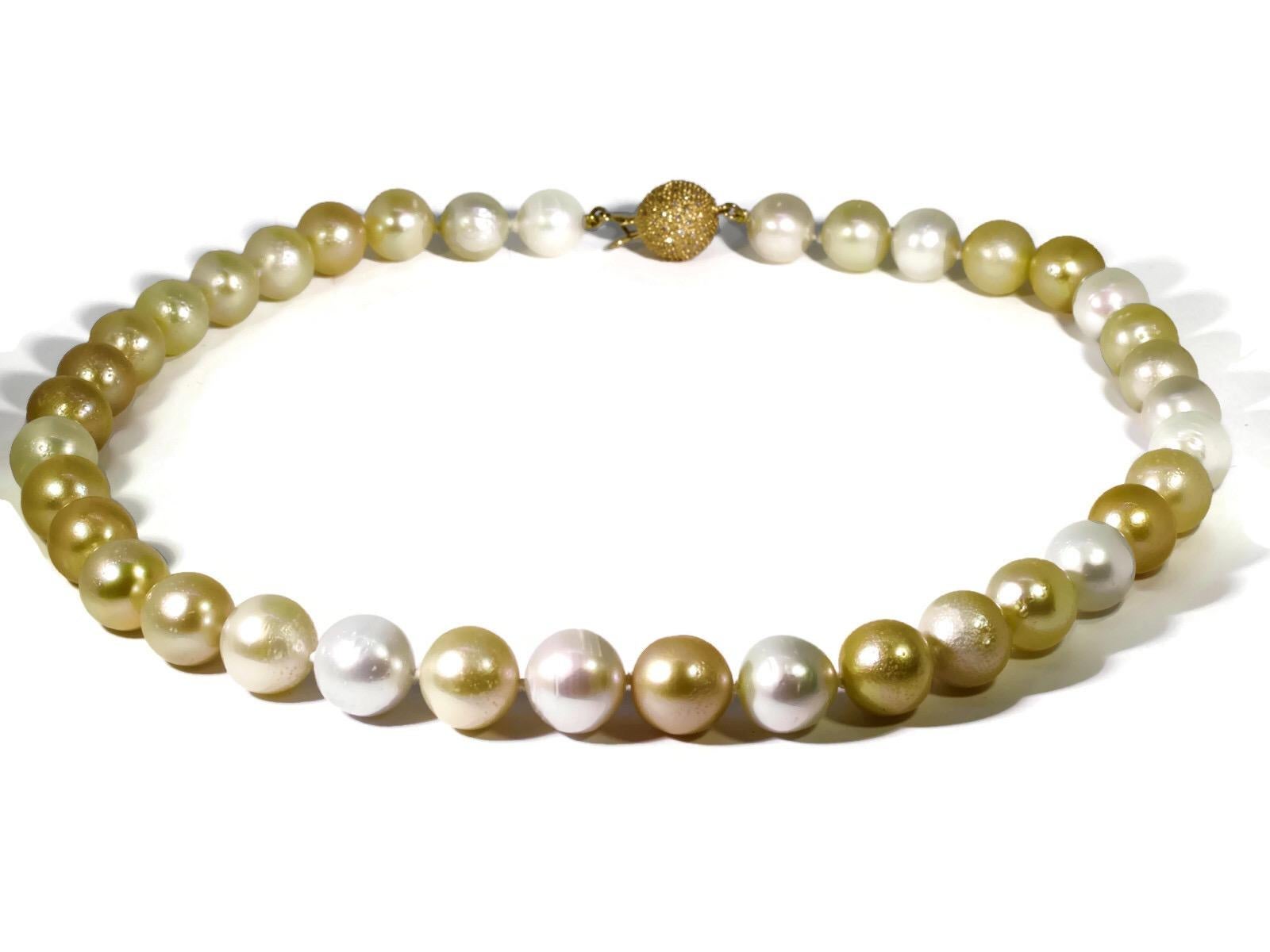 Women's Golden and White South Sea Pearl Necklace with a 14 Karat Gold Diamond Clasp For Sale