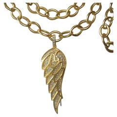 Golden Angel Wing in 18k Gold w/ 0.68cts Diamonds