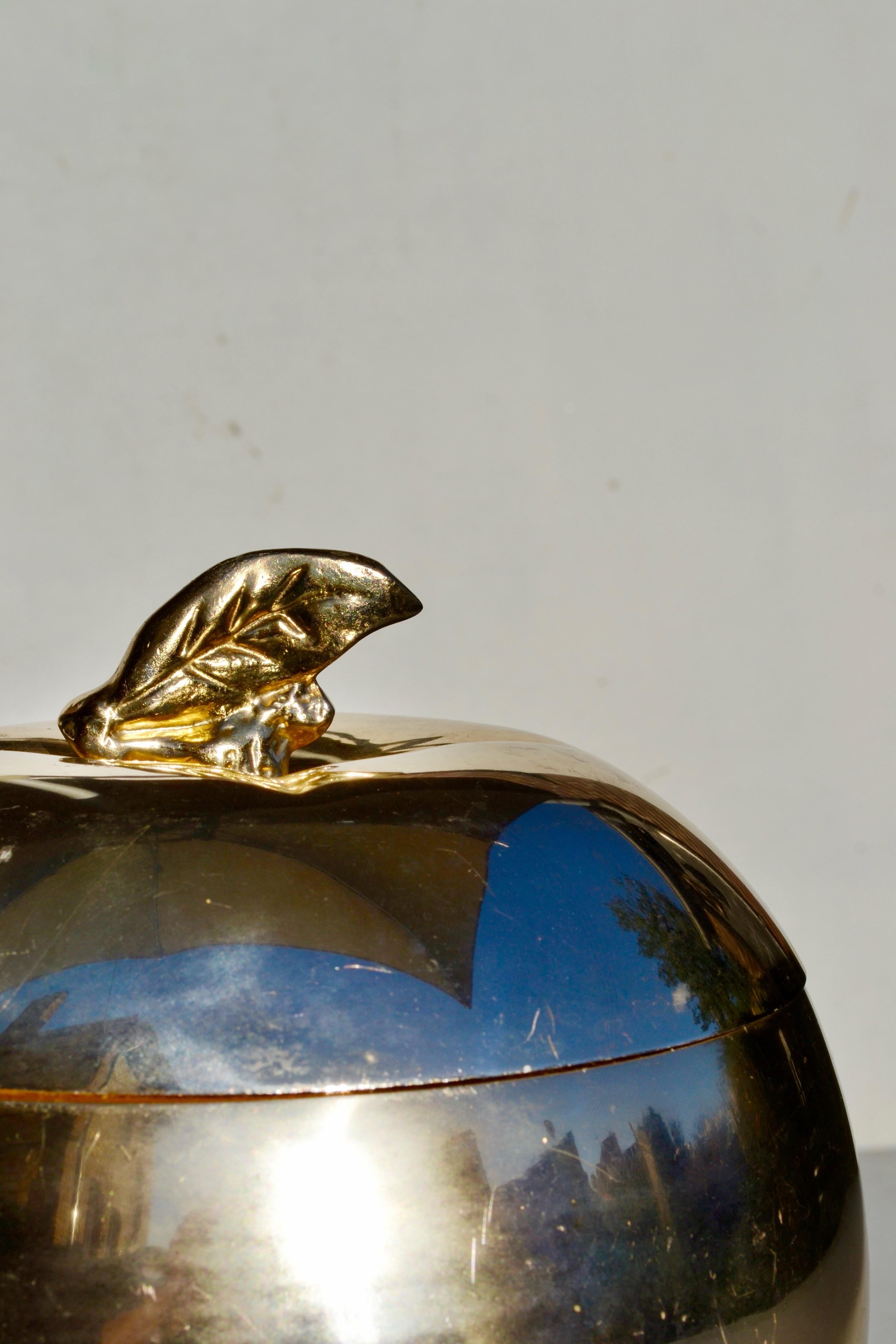 Secchiello per ghiaccio Golden Apple, 1970 circa - Metallo dorato con interno in vetro in vendita 3