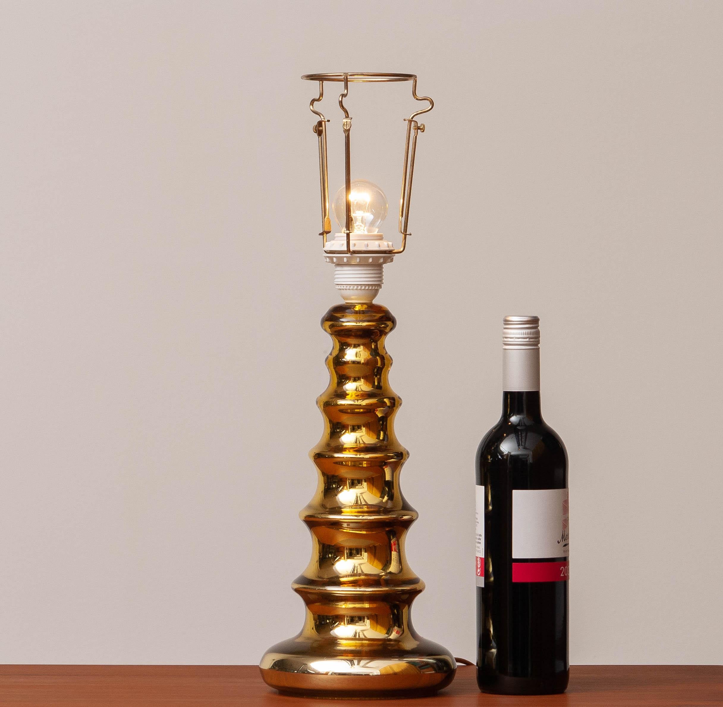 Fin du 20e siècle Lampe de bureau en verre d'art doré de Gustav Leek pour Lindshammar, Suède, 1970 en vente