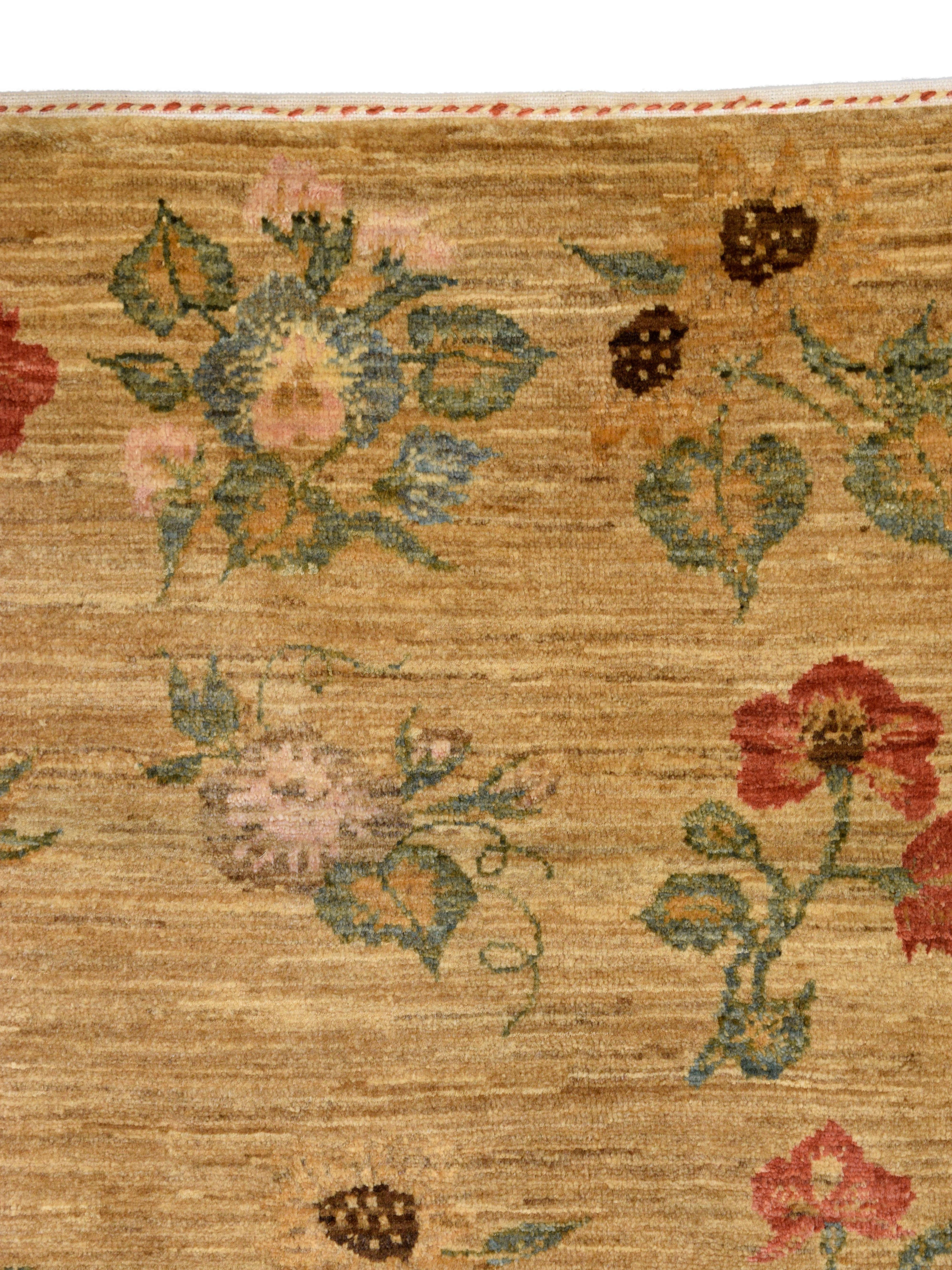 Golden Arts and Crafts Floral Teppich, organische pflanzengefärbte Wolle, 4′ × 6′ im Angebot 2