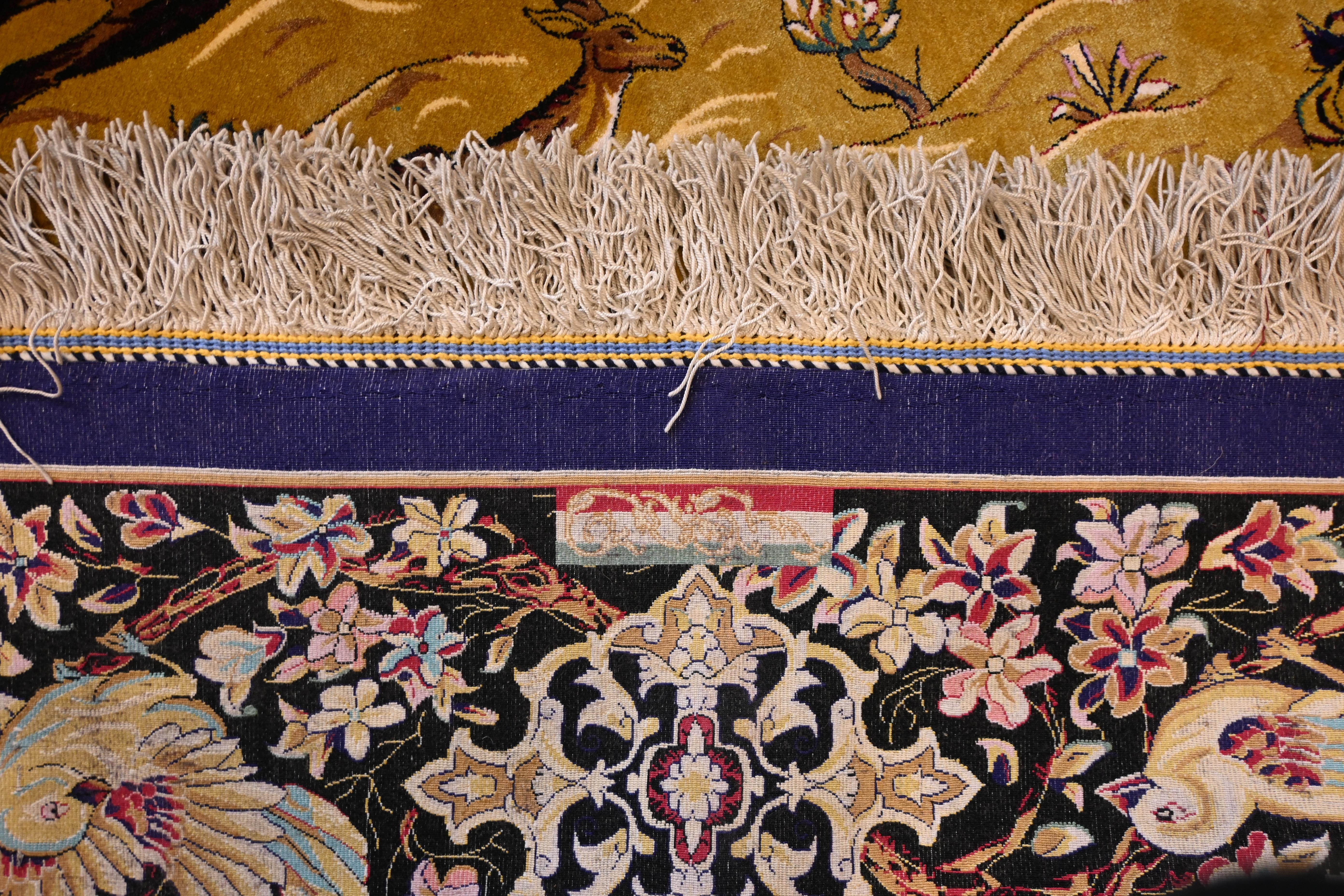 Golden Background Silk Carpet - Wild Animal Hunting Decor- Art Safavides N° 1368 In Excellent Condition For Sale In Paris, FR